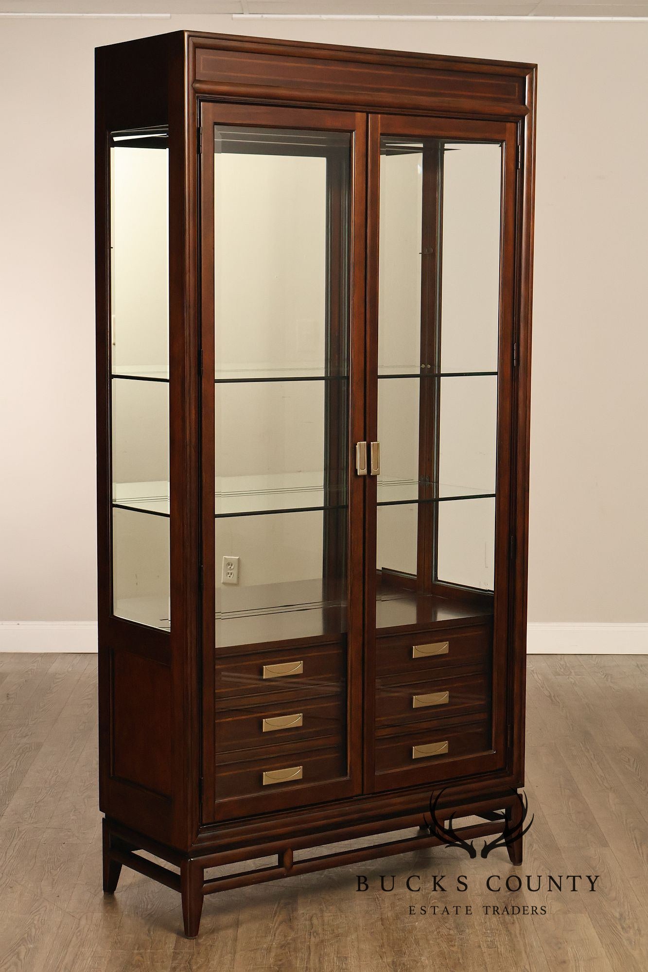 Thomasville Contemporary Display Cabinet