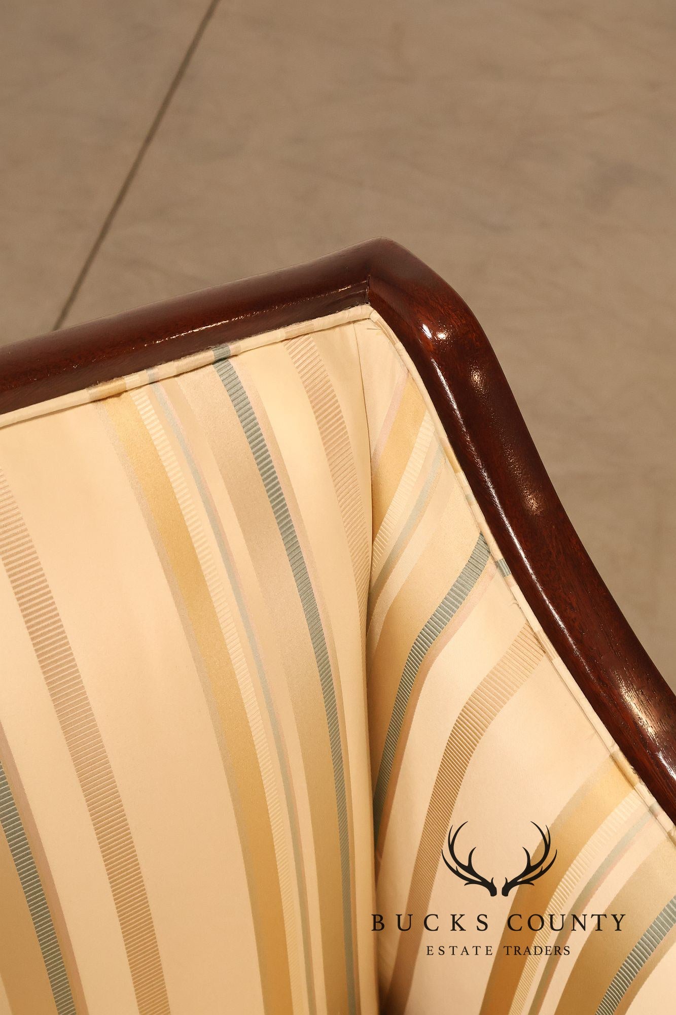 Southwood Sheraton Style Inlaid Mahogany Loveseat