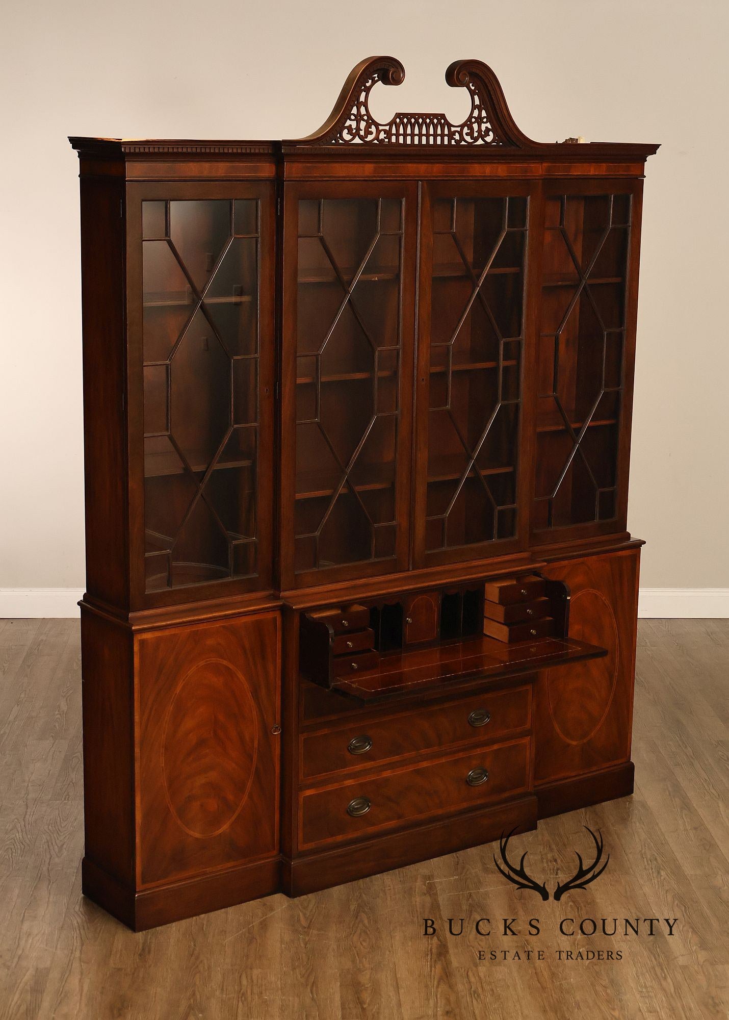 Baker Furniture Georgian Style Vintage Mahogany Breakfront Bookcase