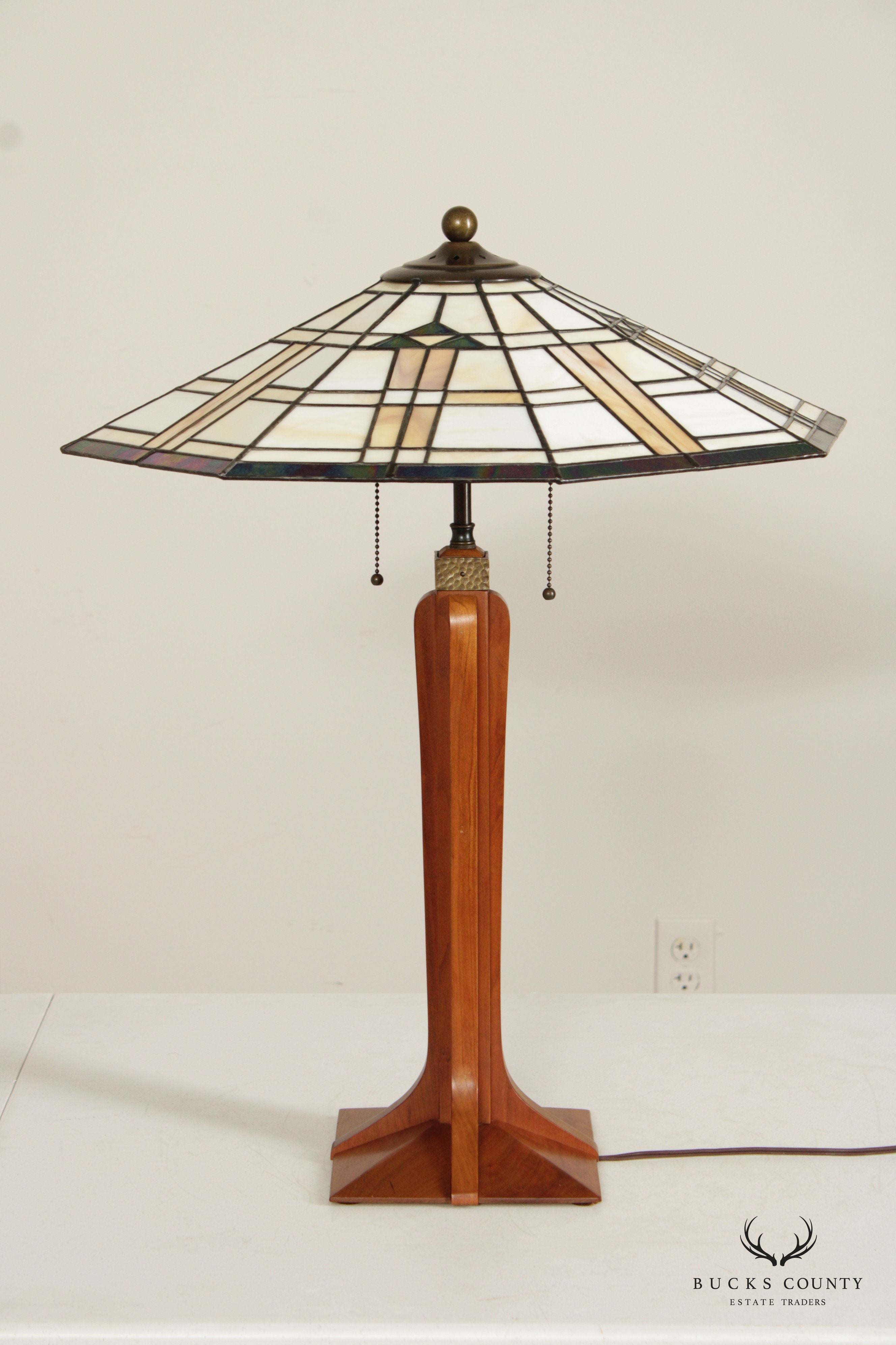 Stickley Mission Collection Cherry Corbel Base Table Lamp