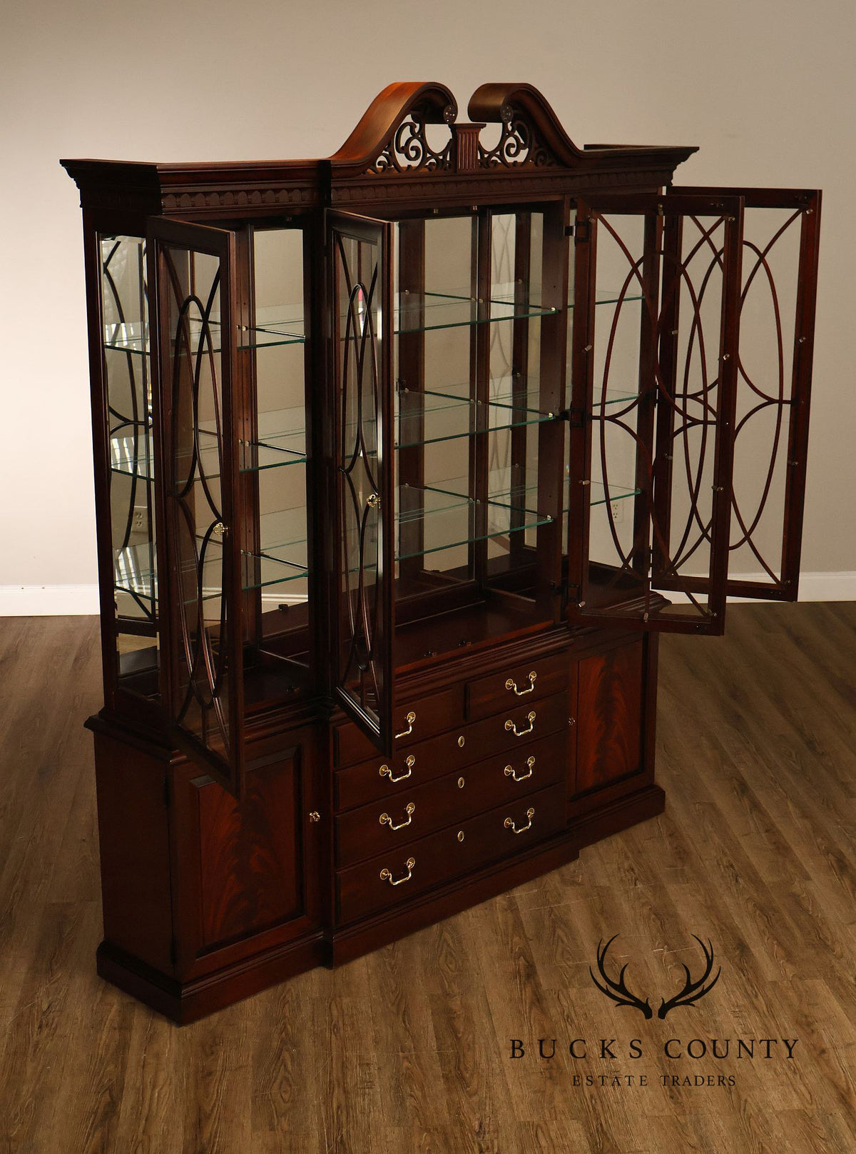 Thomasville Georgian Style Large Mahogany China Display Breakfront