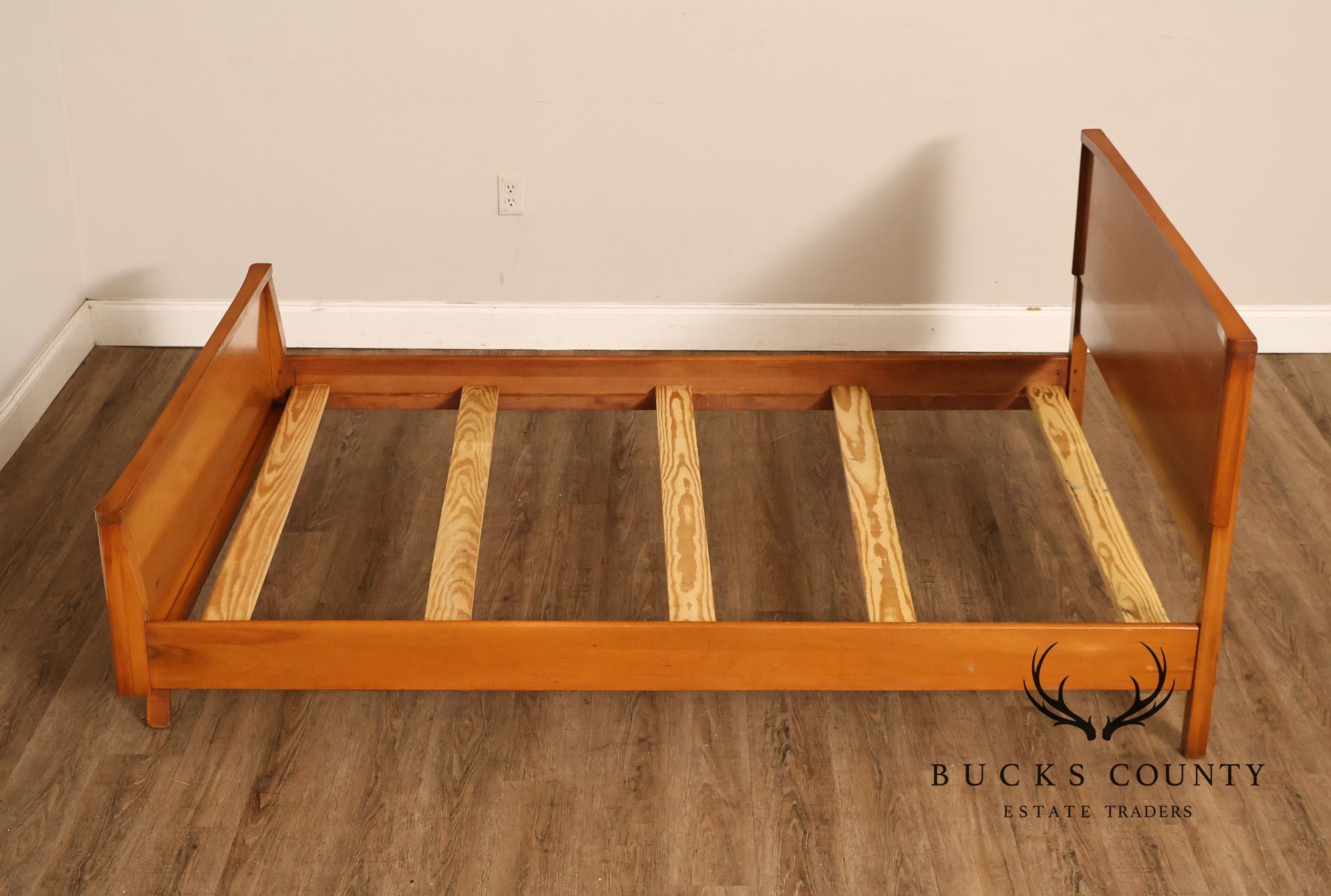 Kent-Coffey Mid Century Modern Solid Wood Full Size Bed