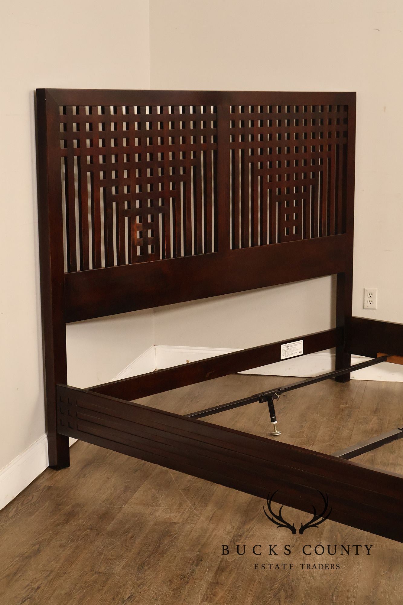 Stickley Metropolitan Cherry King Size Bed