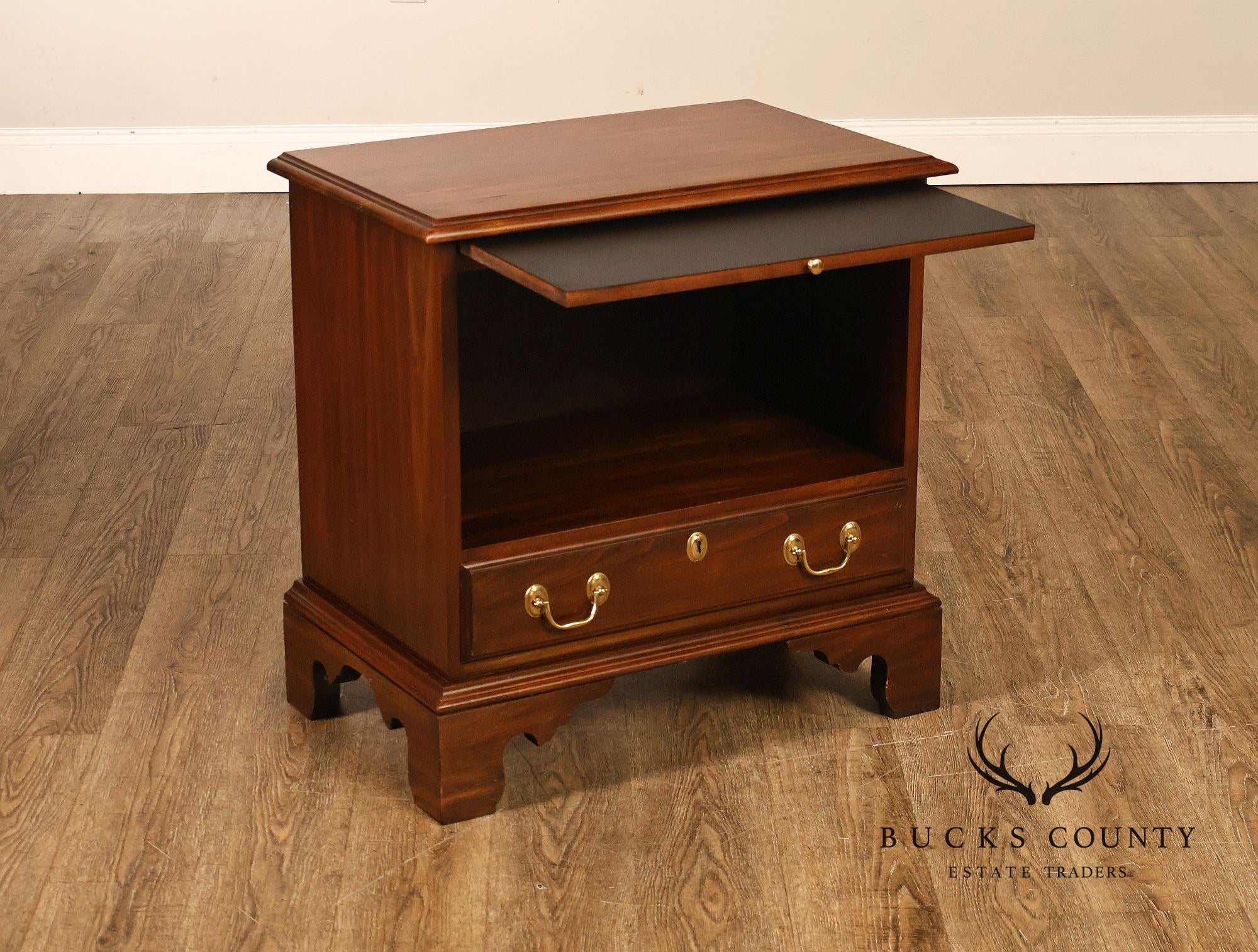 Harden Georgian Style Cherry One Drawer Nightstand With Pull-Out Tray