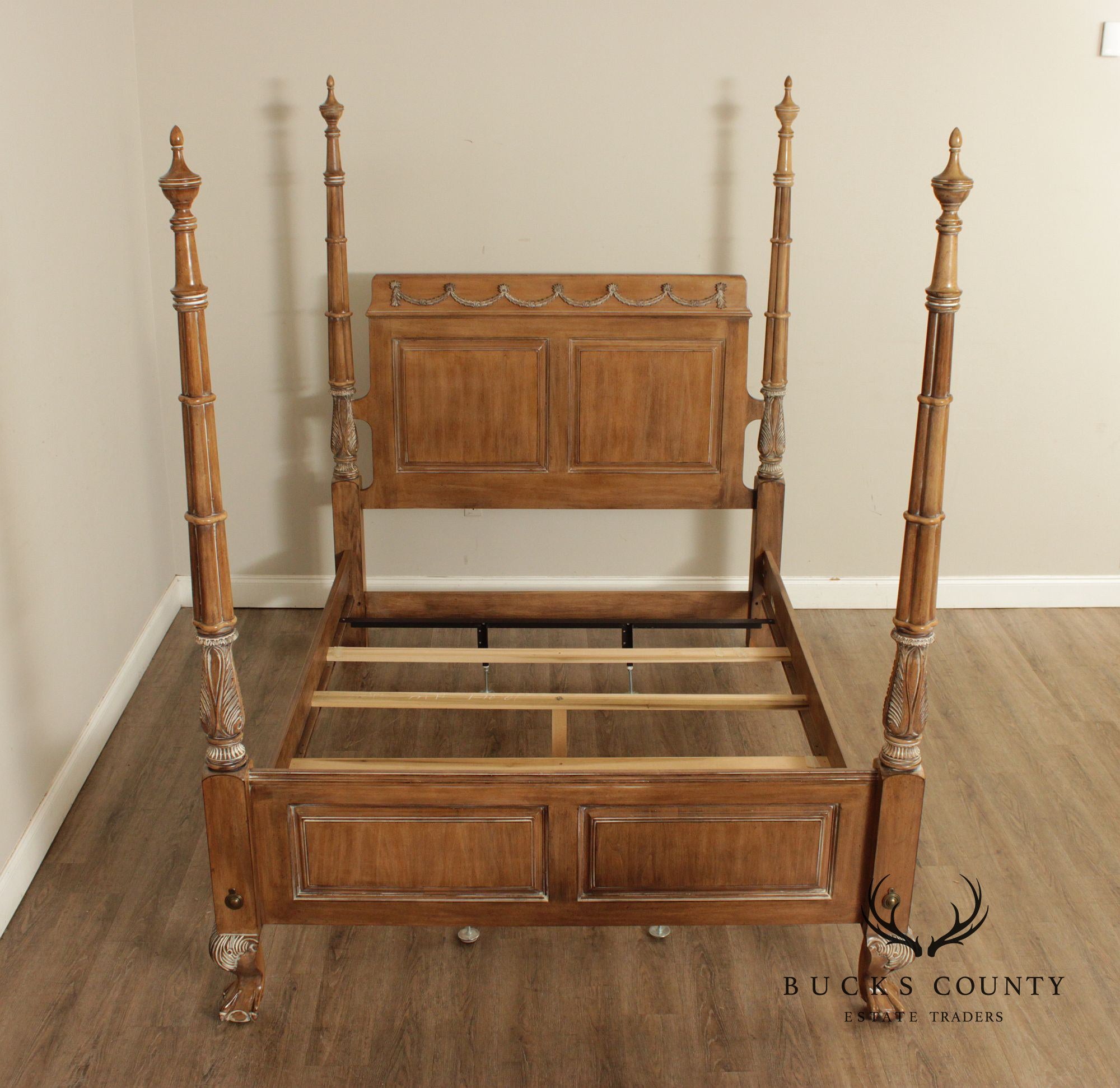 Lexington Furniture Queen Poster Bed