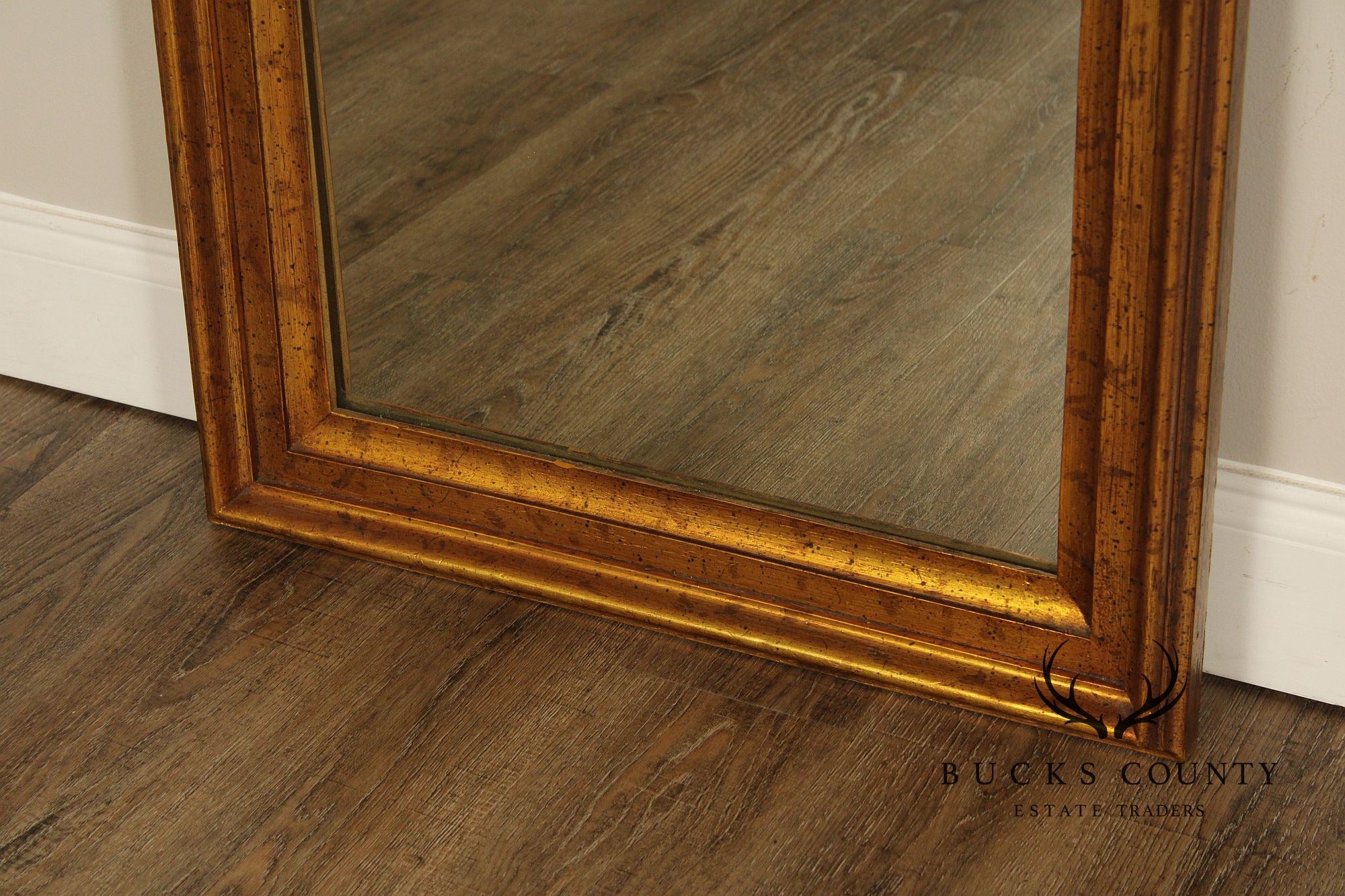 Carolina Mirror Co. Hollywood Regency Gilt Wall Mirror