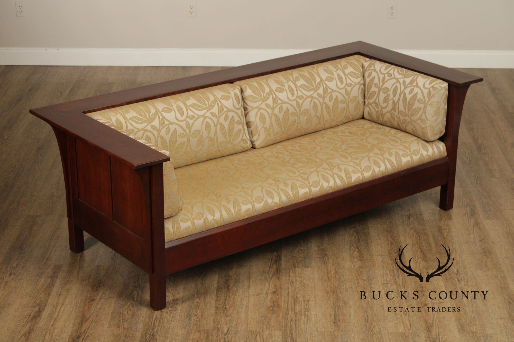 Stickley Mission Collection Cherry Prairie Settle
