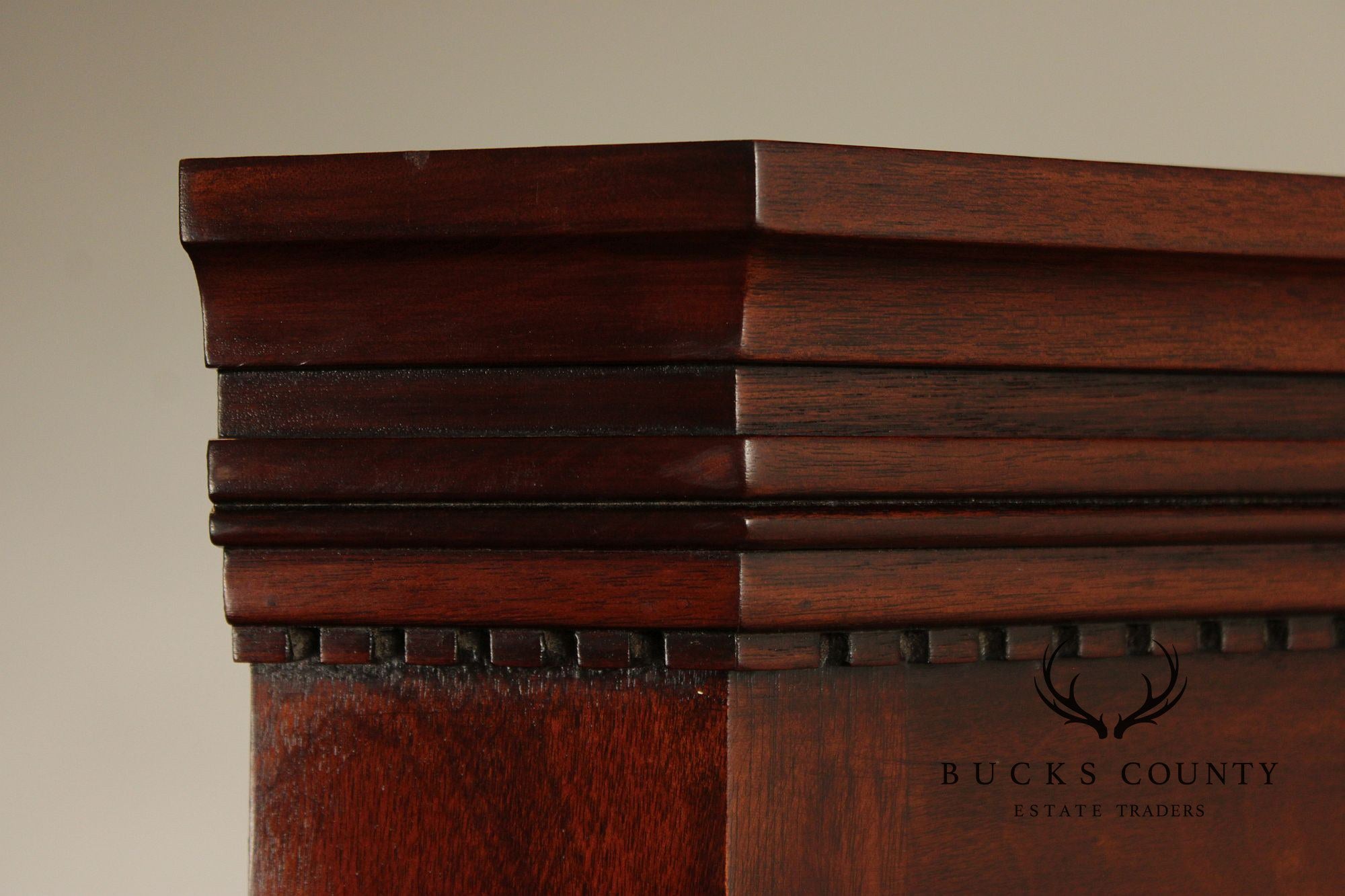 Craftique Chippendale Style Mahogany Corner Cabinet