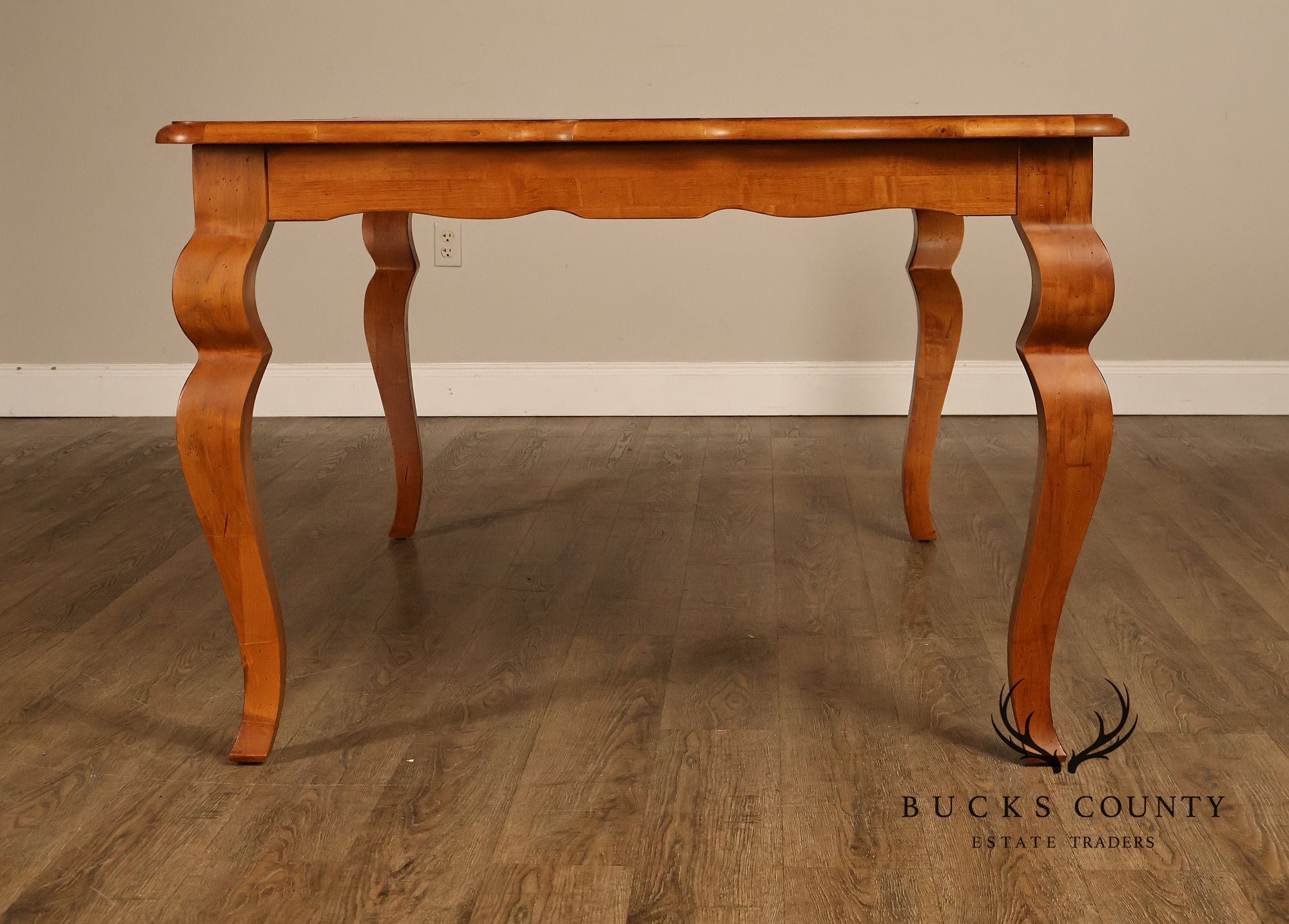 Ethan Allen 'Legacy' French Country Style Expandable Dining Table