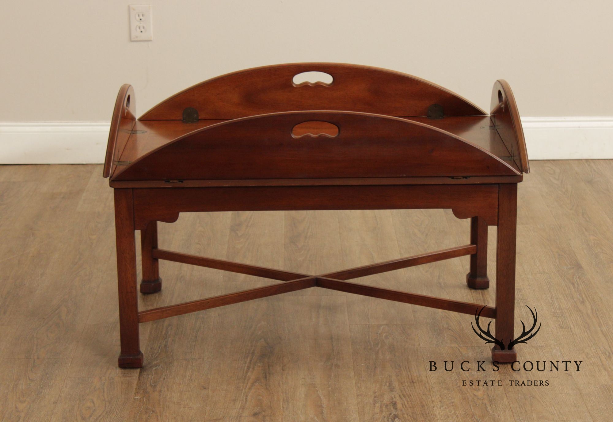 Heritage Chippendale Style Mahogany Butler's Tray Table