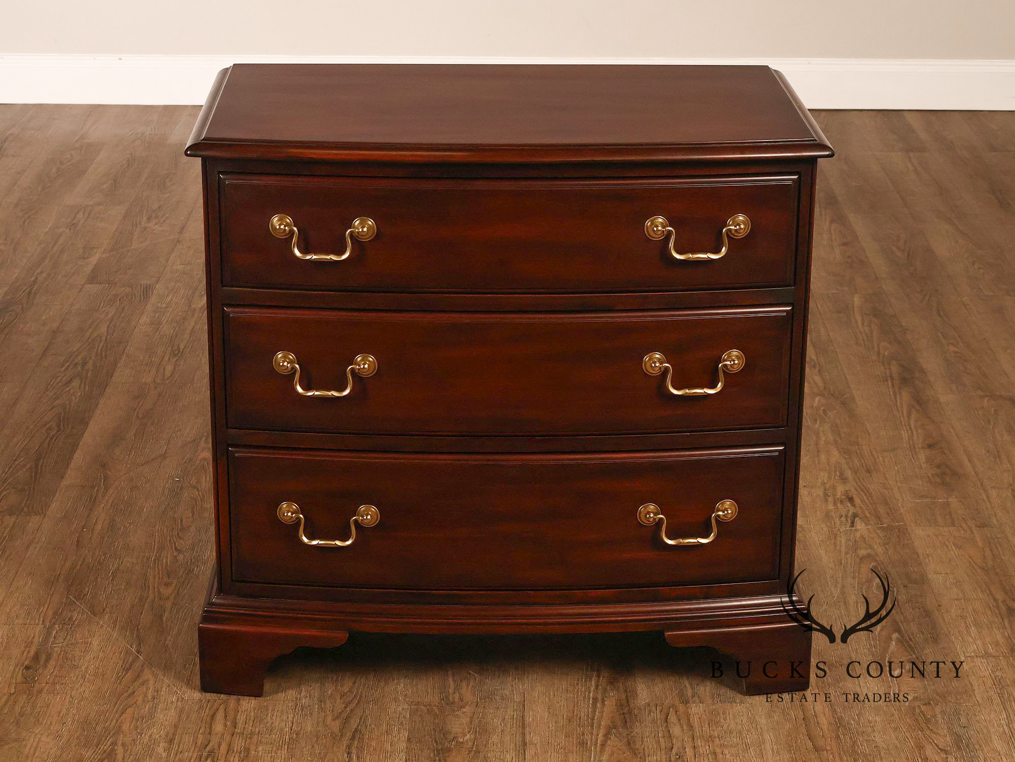 Henkel Harris Chippendale Style Pair Of Mahogany Bowfront Three-Drawer Nightstands