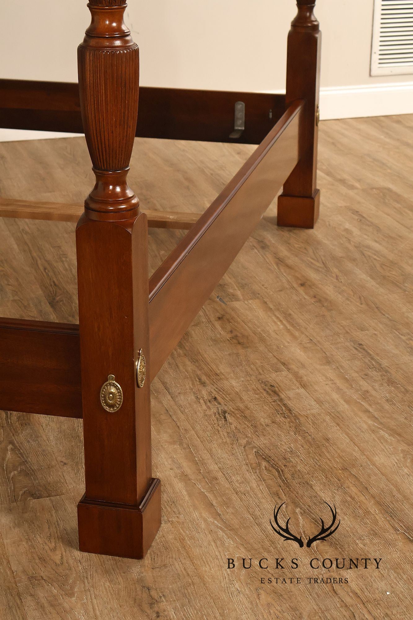 Henredon Historic Natchez Collection Southern Colonial Mahogany King Canopy Poster Bed