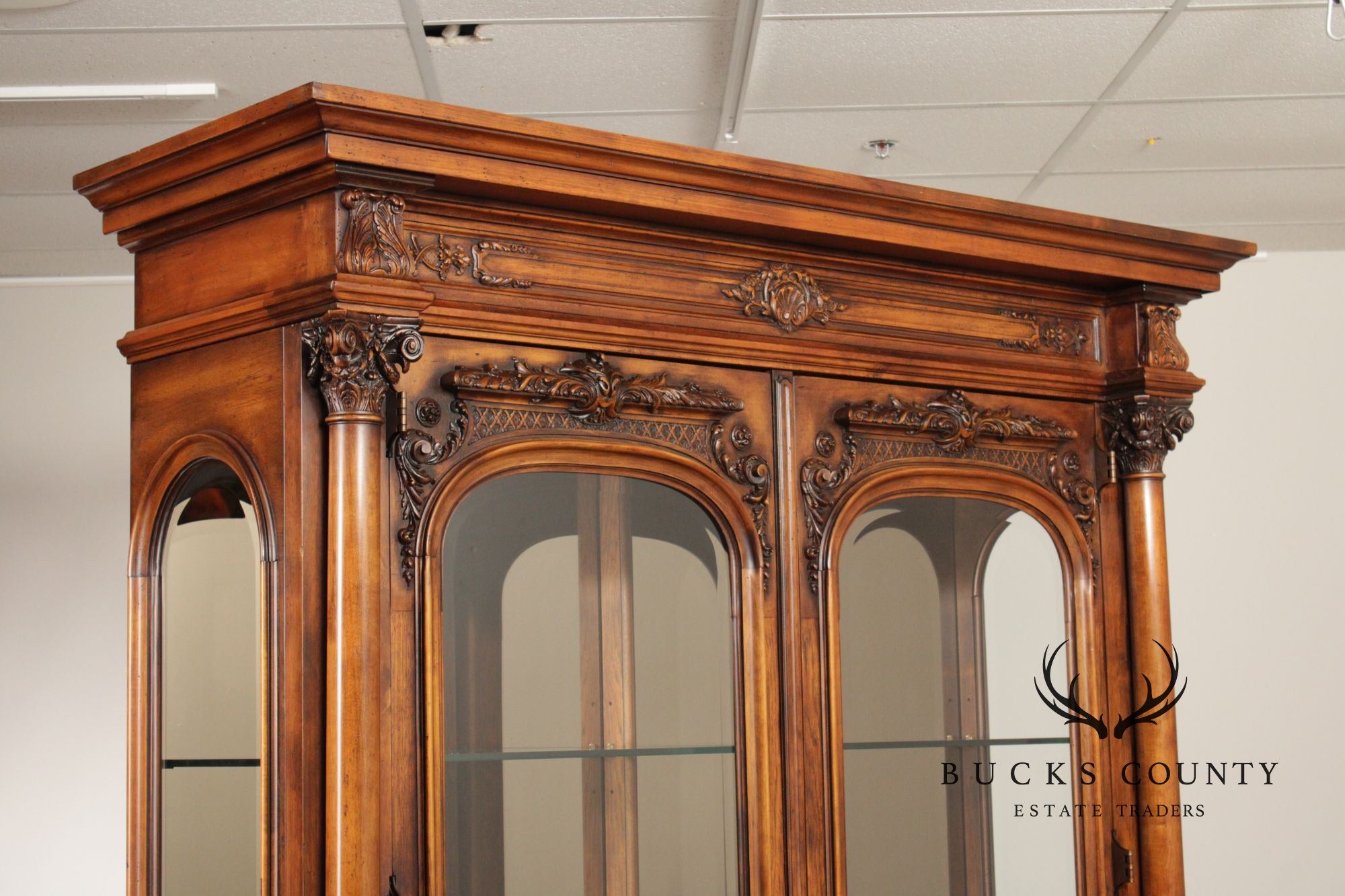 Henredon Monumental French Style Lighted Display Cabinet