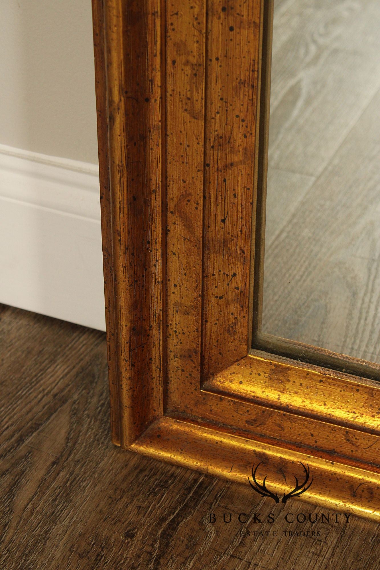 Carolina Mirror Co. Hollywood Regency Gilt Wall Mirror