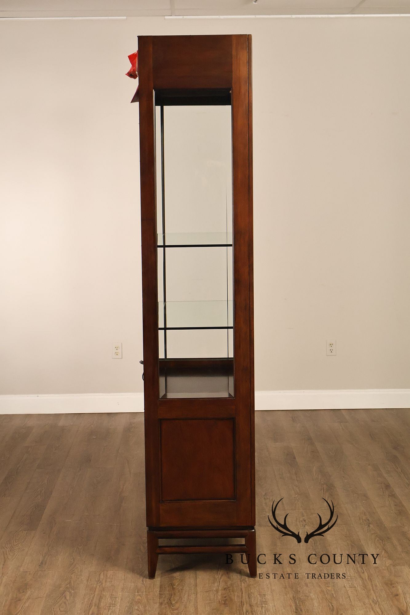 Thomasville Contemporary Display Cabinet
