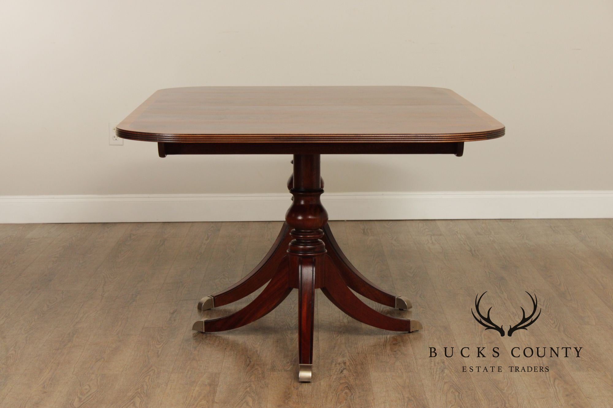 Ethan Allen Newport Collection Mahogany Abbott Dining Table