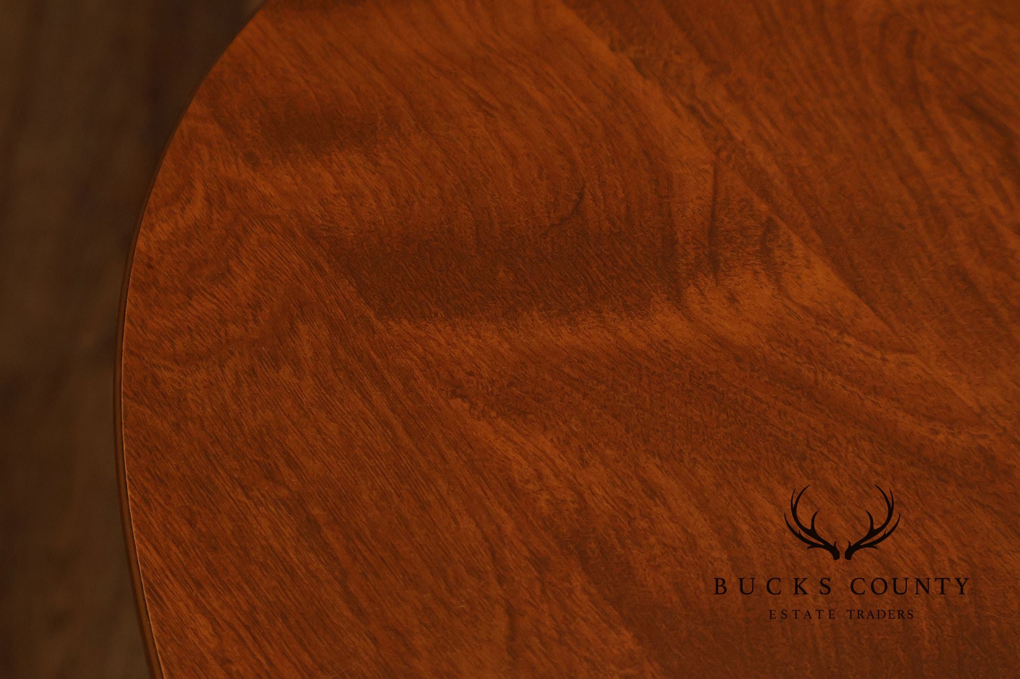 Traditional Maple Expandable Drop Leaf Gateleg Dining Table