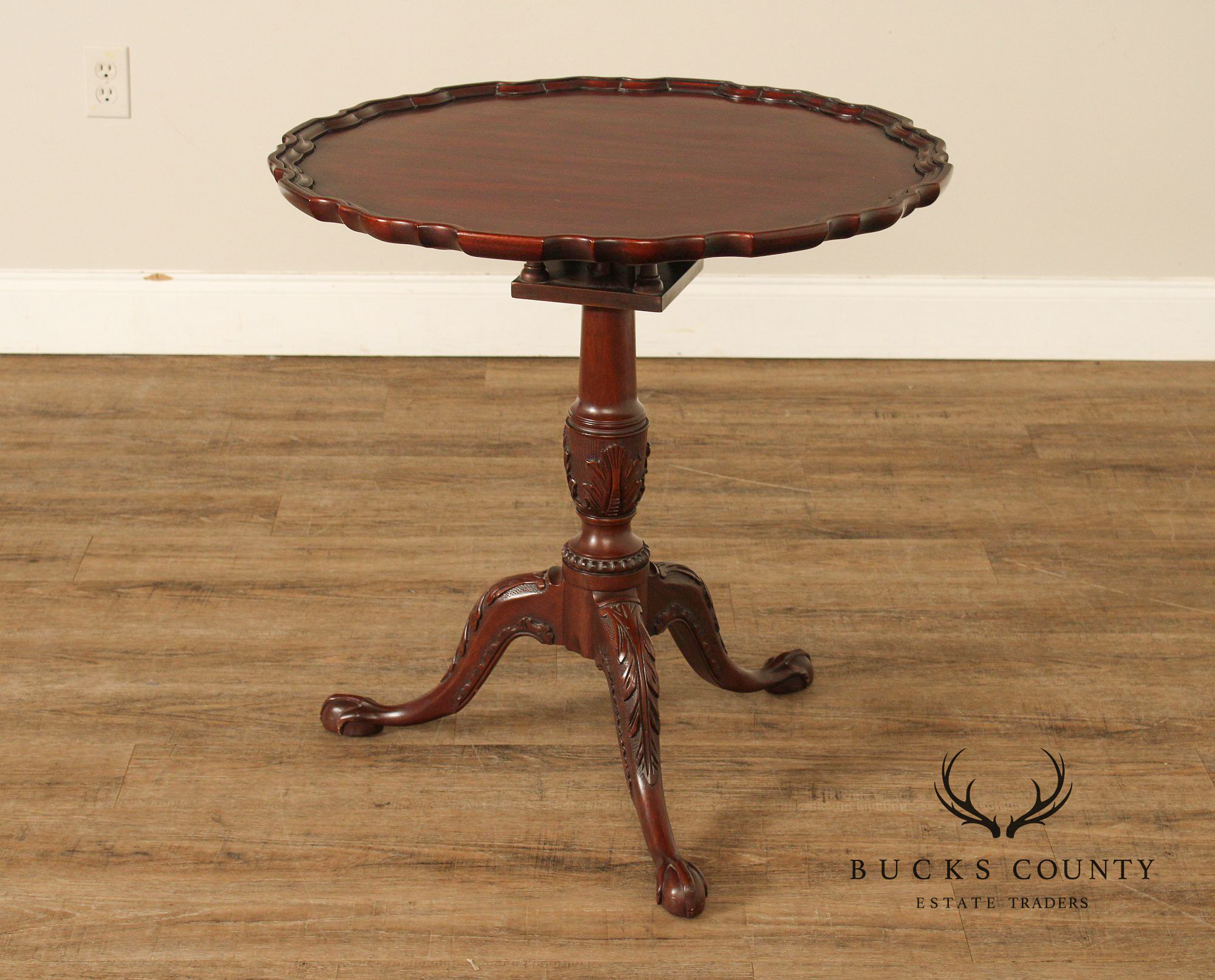 Henkel Harris Chippendale Style Mahogany Tilt Top Tea Table