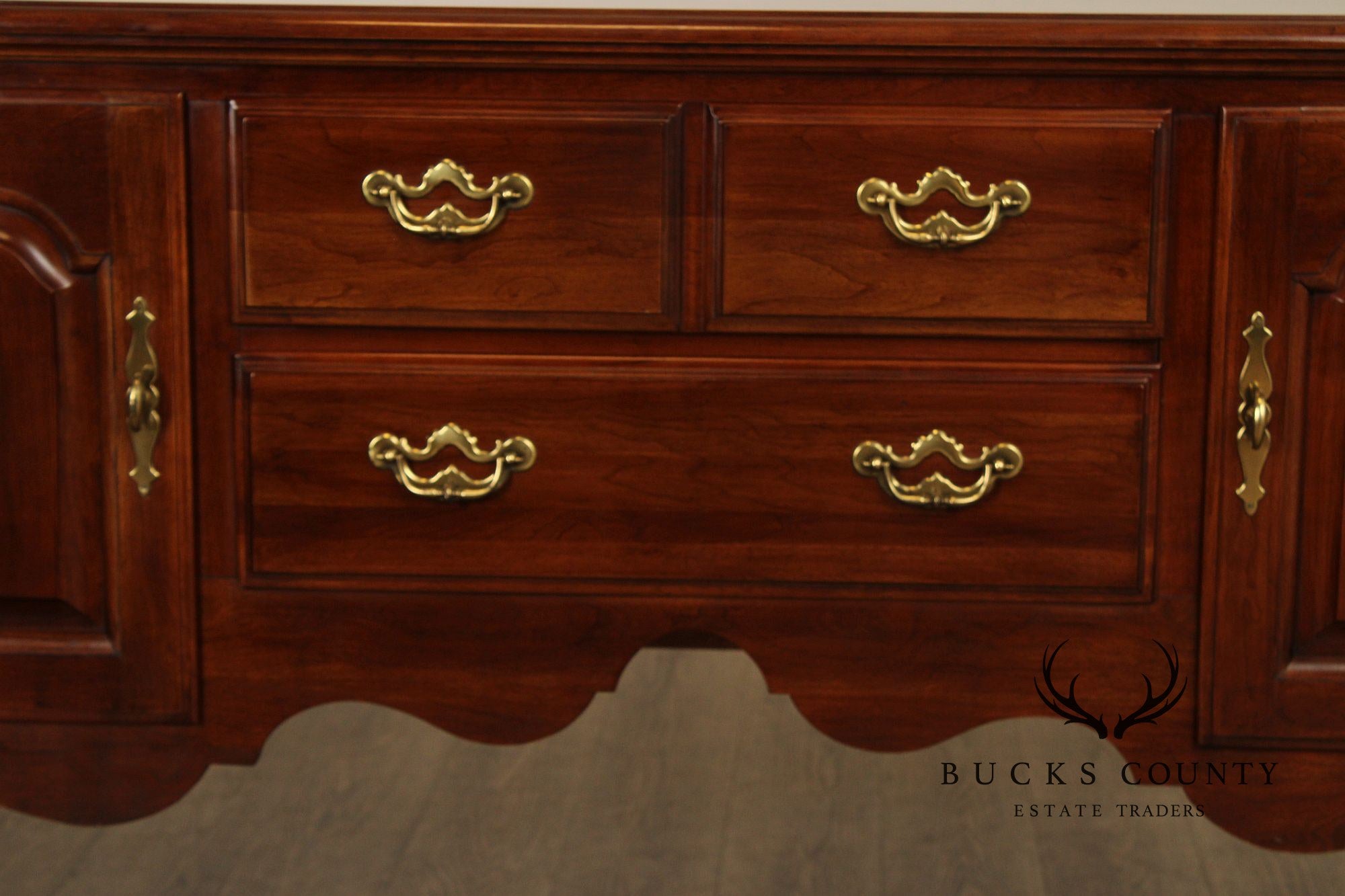 Thomasville Queen Anne Style Cherry Sideboard