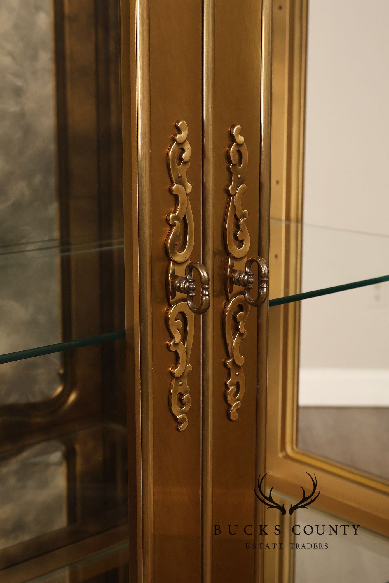 Mastercraft Mid Century Modern Brass And Glass Display Cabinet