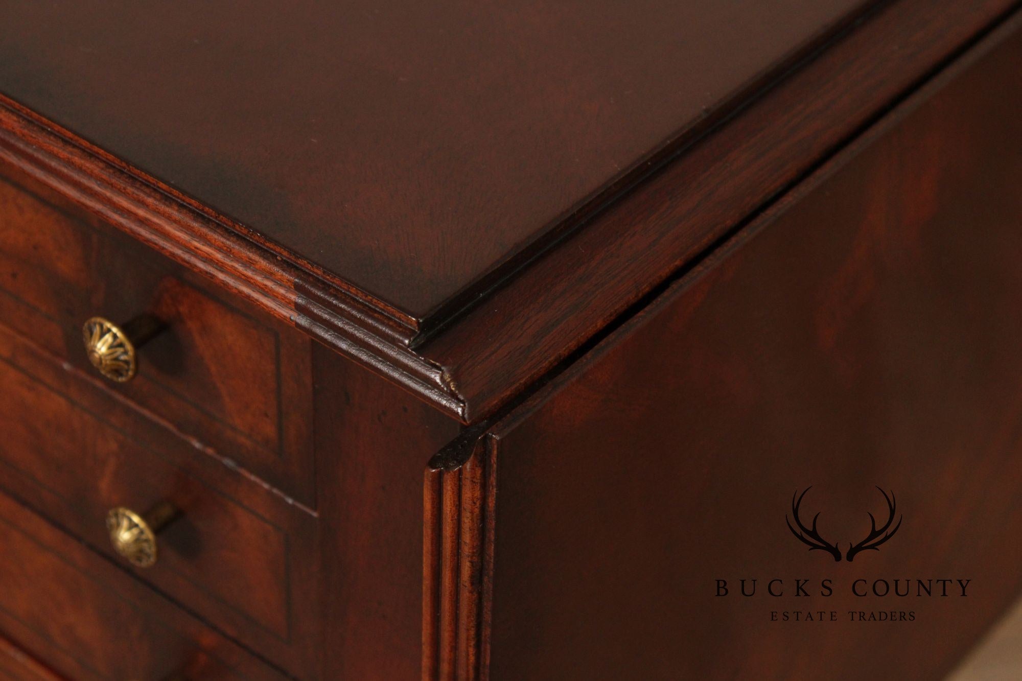 Henredon Sheraton Style Mahogany Drop End Table