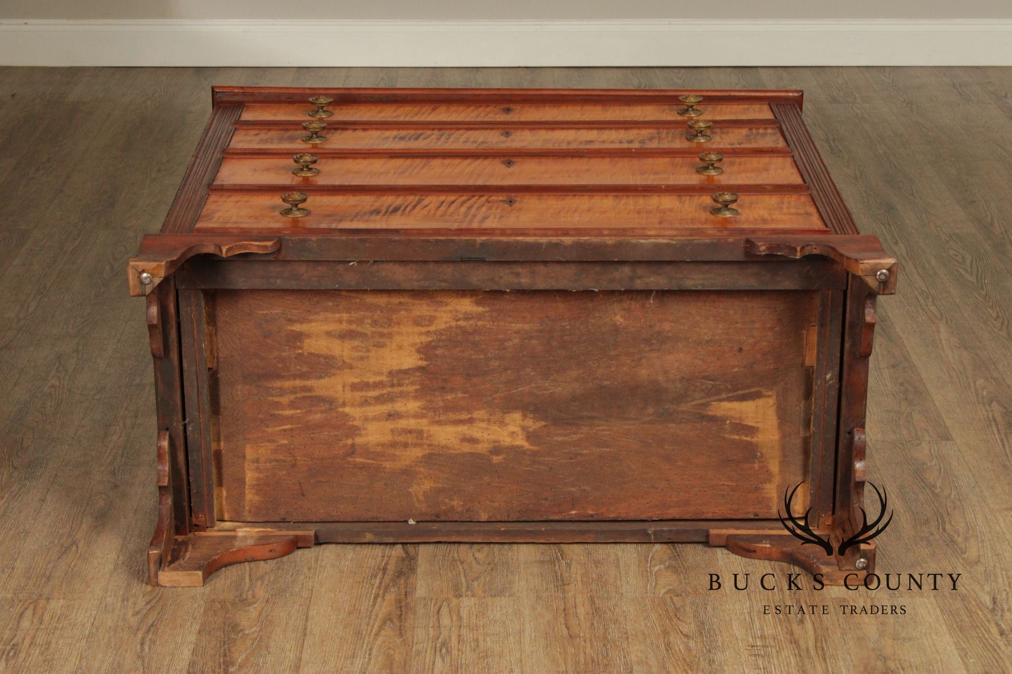Antique American Federal Style Chest With Tiger Maple Drawer Fronts
