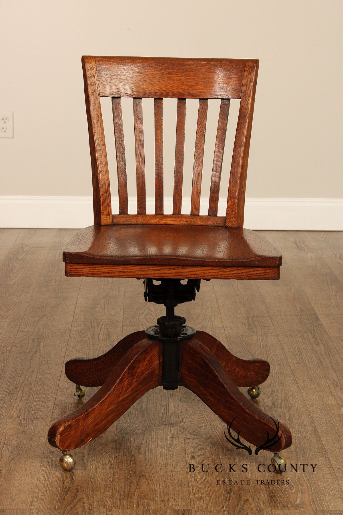 American Style Oak Swivel Banker Office Desk Chair