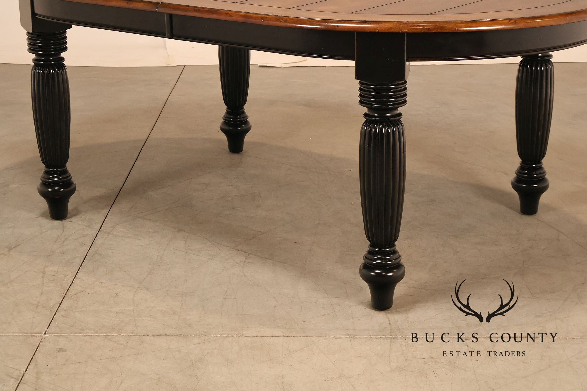 Oskar Huber Farmhouse Style Oval Extension Dining Table With 2 Leaves