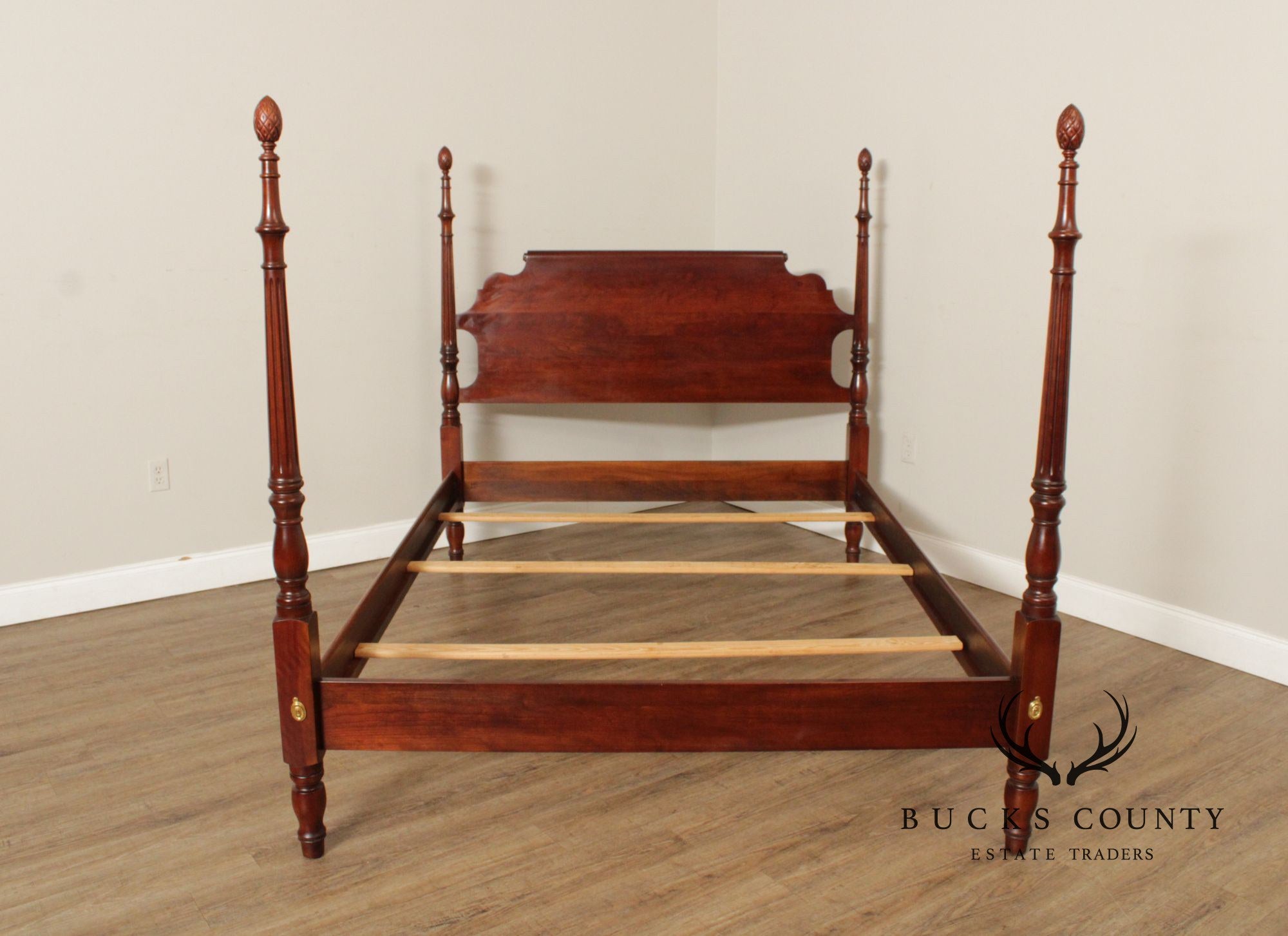 Statton Traditional Queen Size Cherry Poster Bed