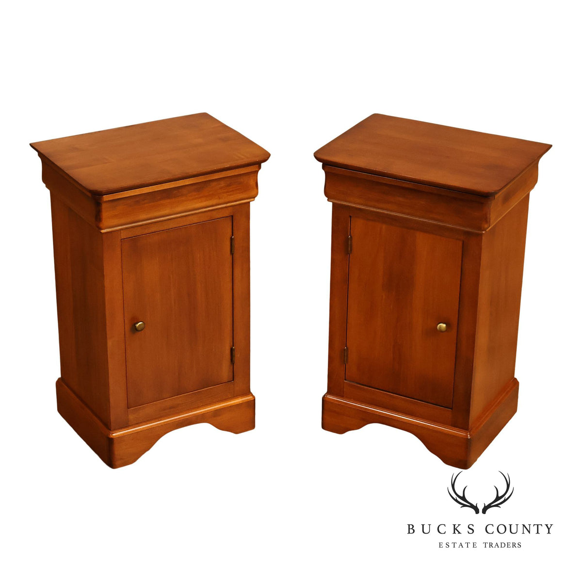 HPL Shermag Louis Philippe Style Pair of Cabinet Nightstands