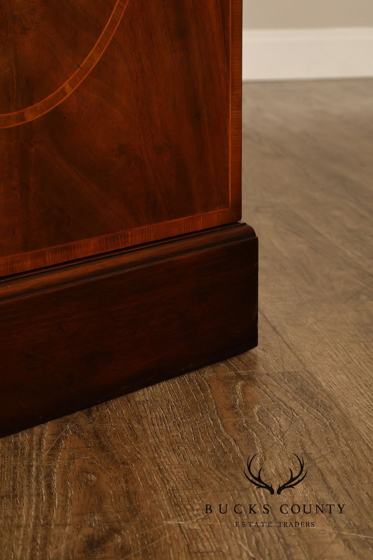 Baker Furniture Georgian Style Vintage Mahogany Breakfront Bookcase