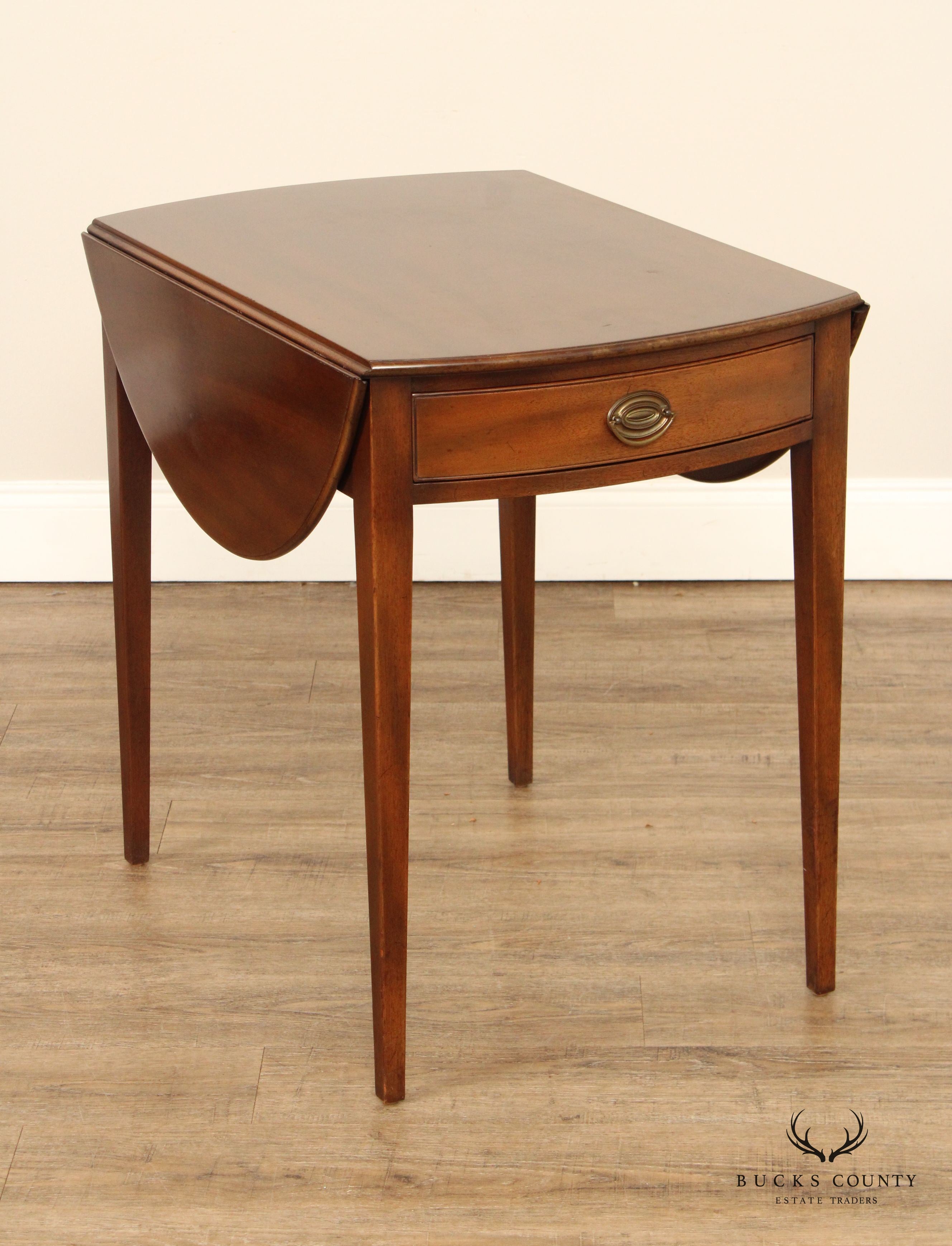 Kittinger Williamsburg Adaptation Pair of Mahogany Pembroke Tables