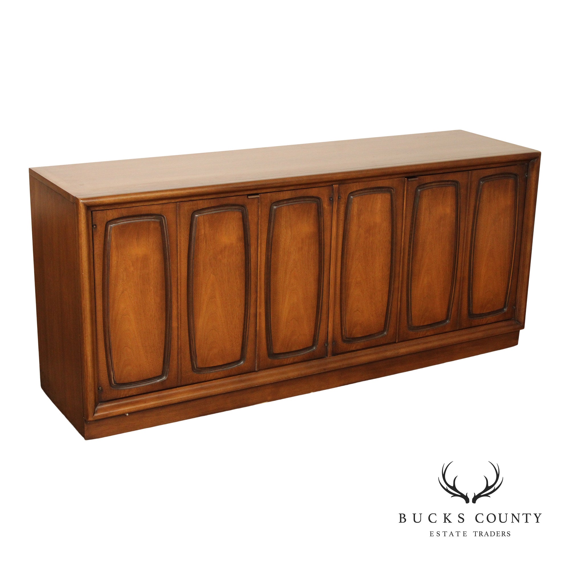 Broyhill 'Emphasis' Mid Century Modern Walnut Credenza