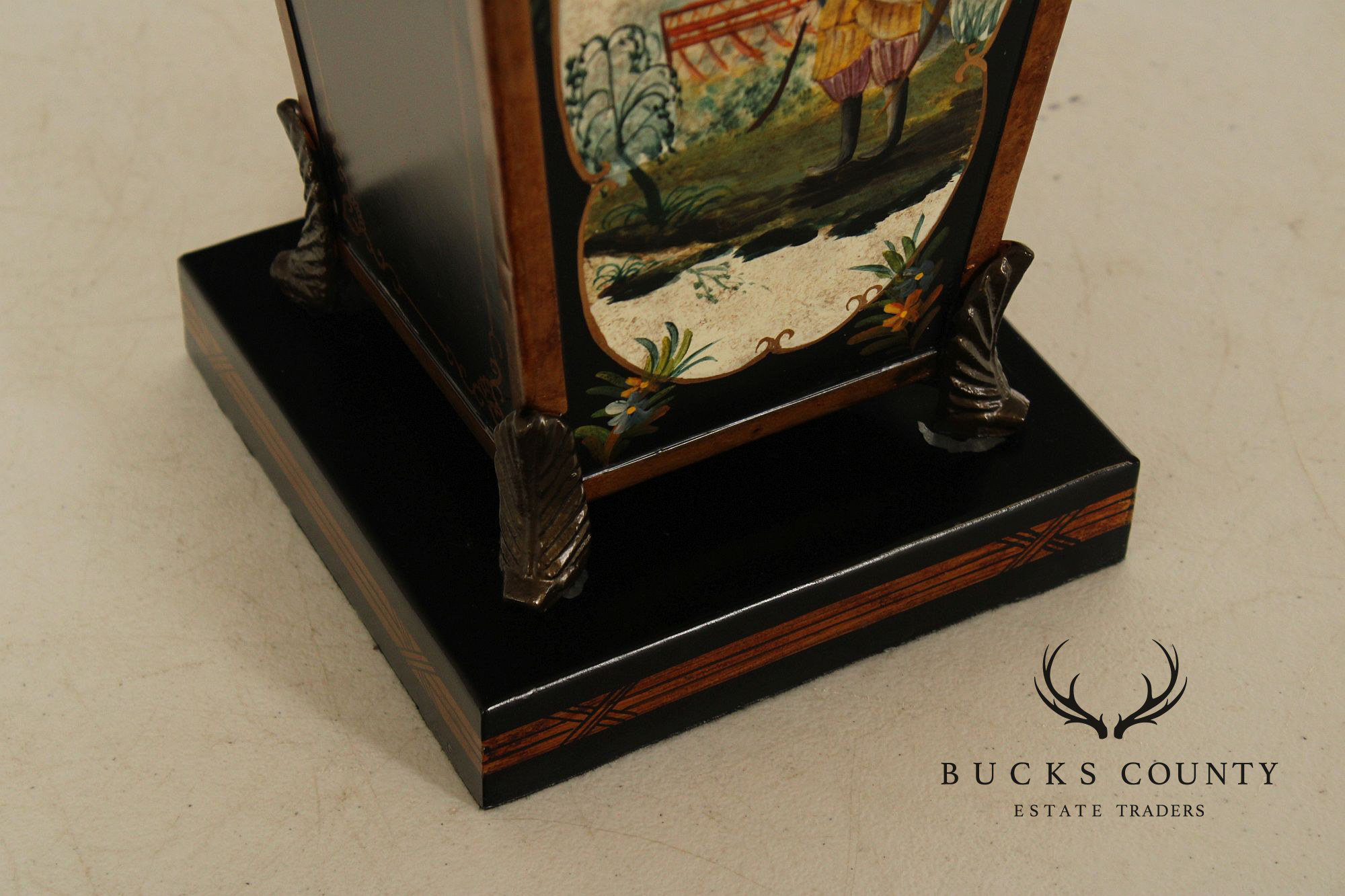 Chelsea House Pair of Painted Toleware Table Lamps