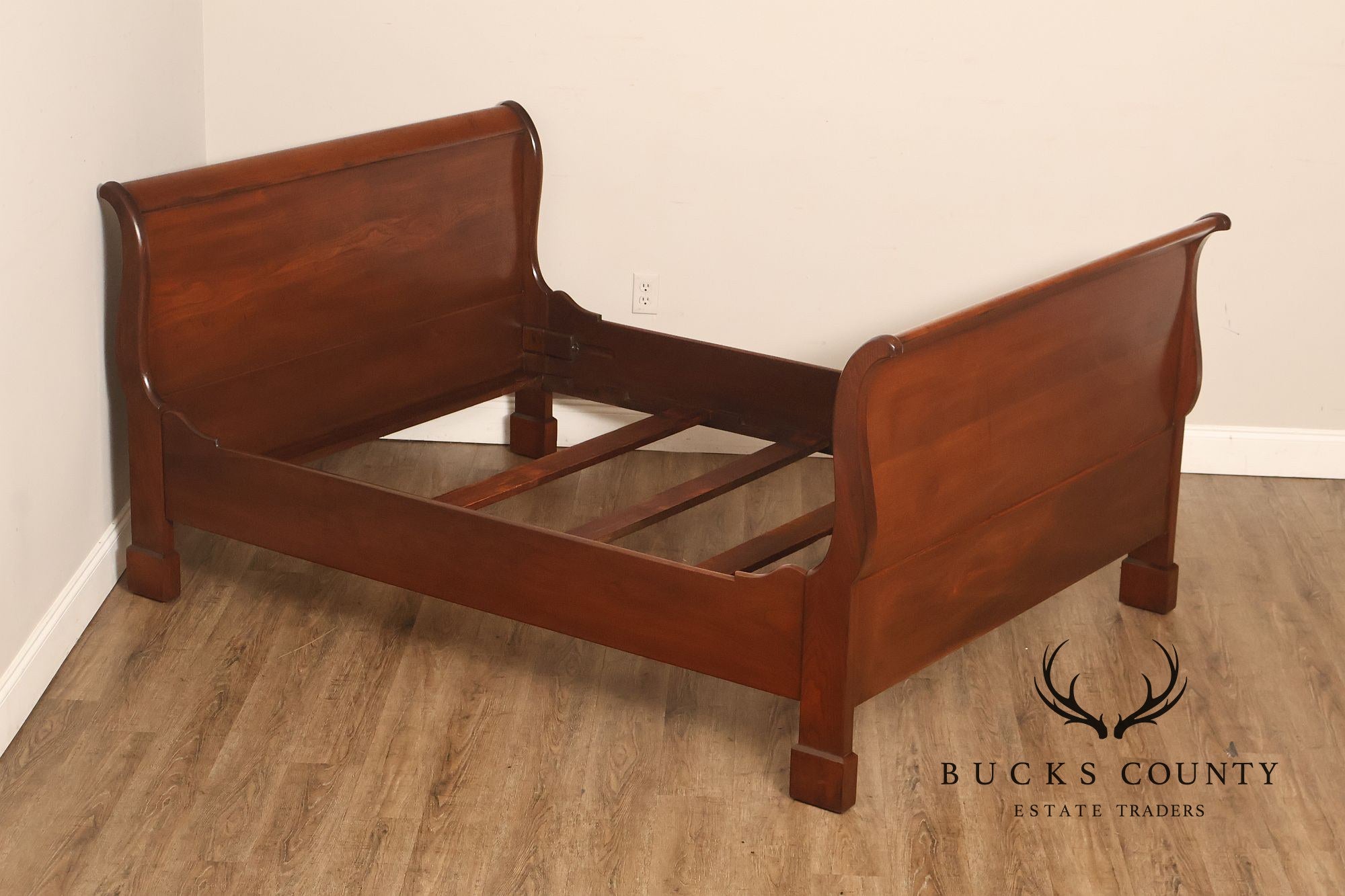 Antique Traditional Full Size Mahogany Sleigh Bed