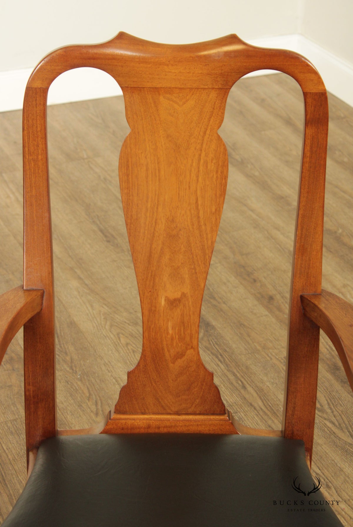 Queen Anne Style Vintage Custom Quality Set Eight Mahogany Dining Chairs