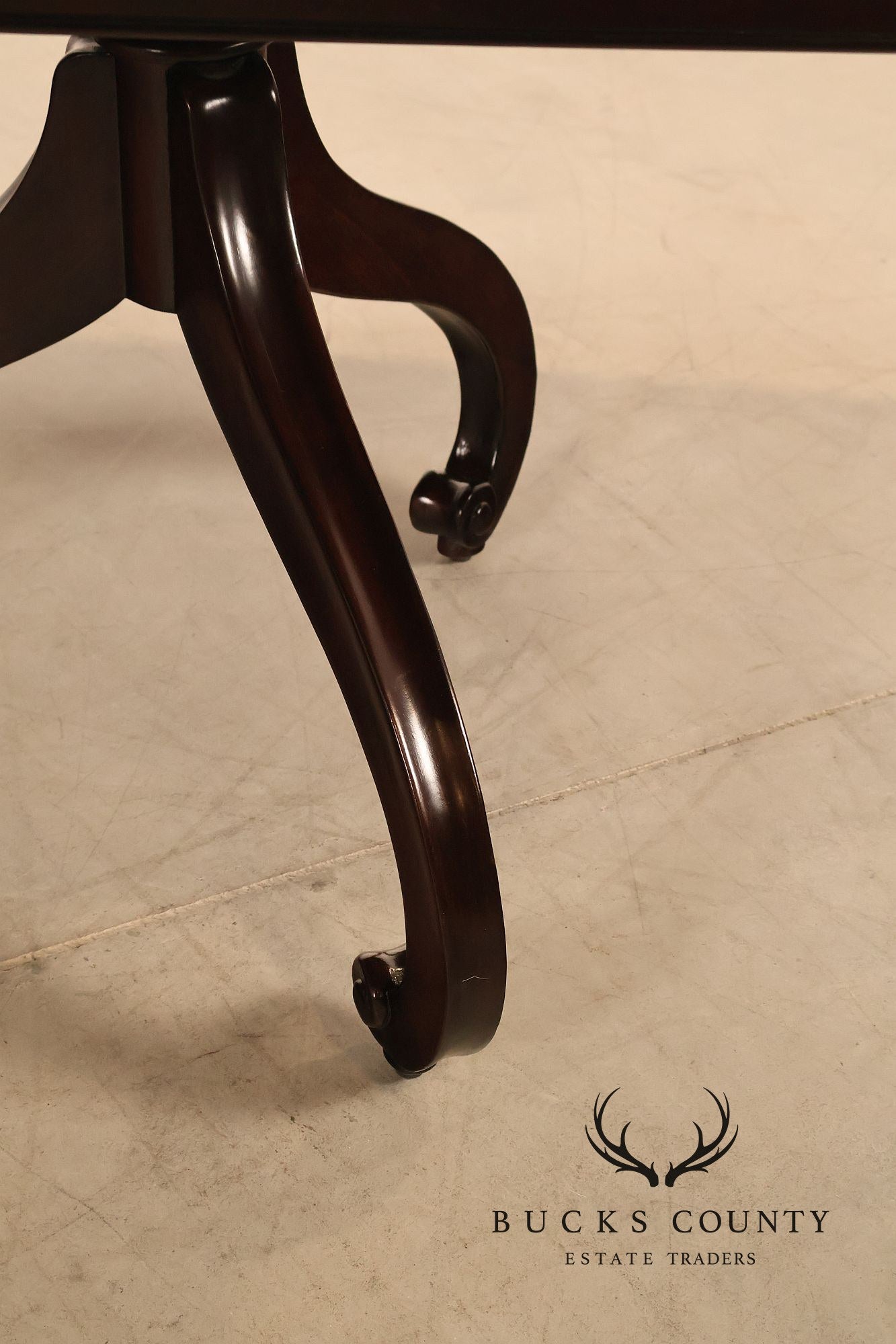 Thomasville Transitional Style Double Pedestal Mahogany Dining Table