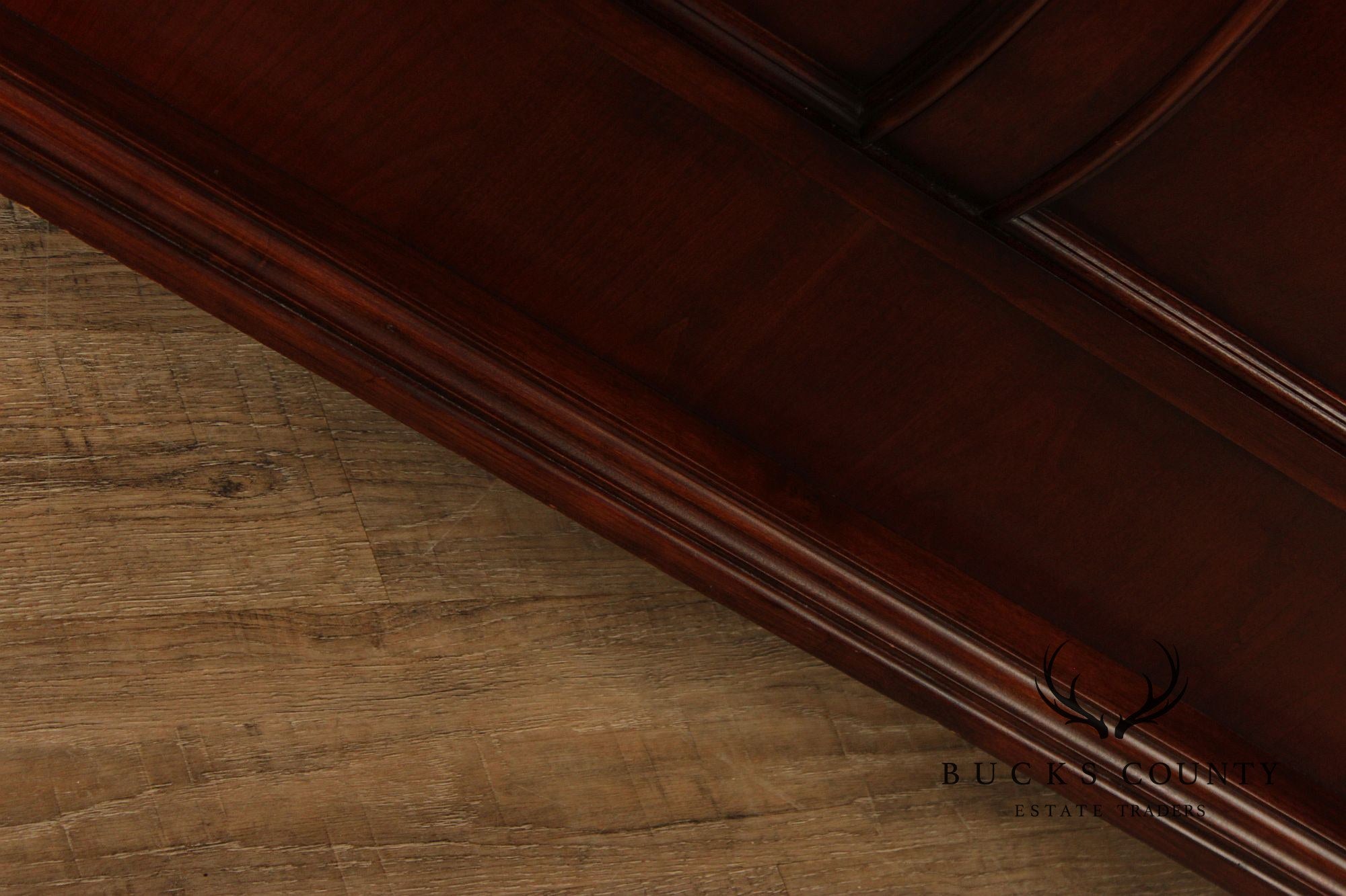 Traditional Style Cherry King Sleigh Bed