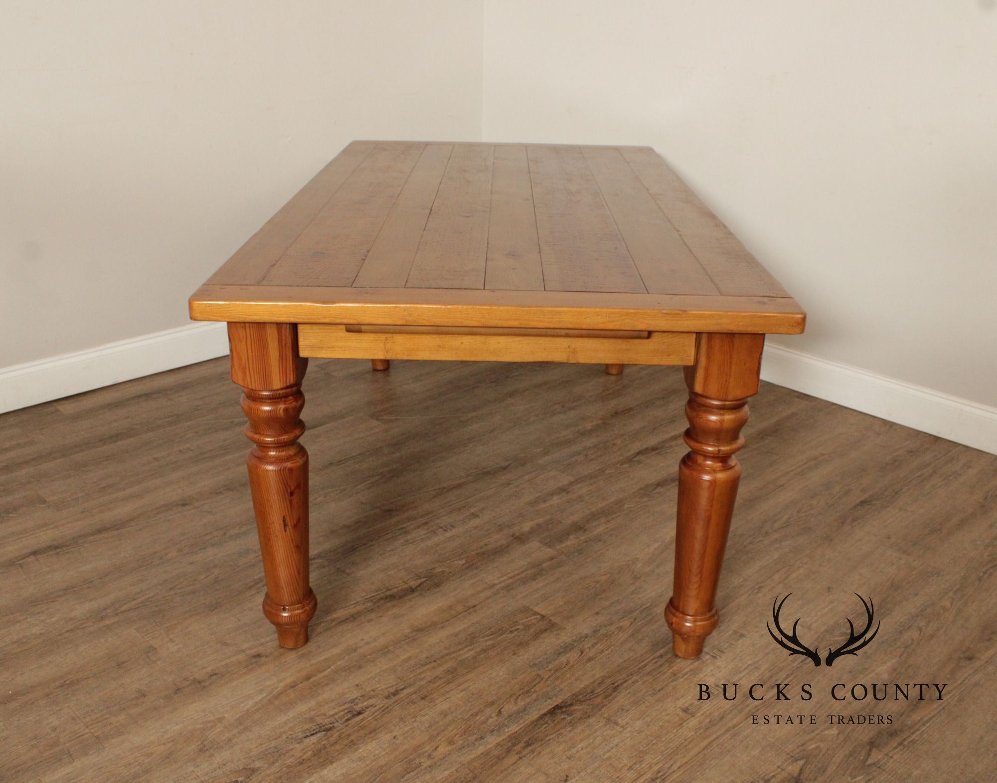 Pottery Barn Farmhouse Style Pine Extending Dining Table