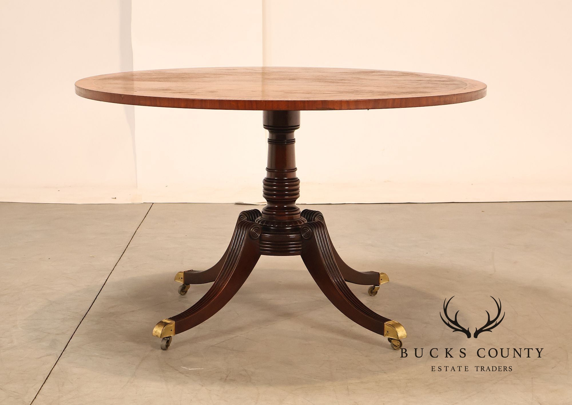 Baker Furniture 'Collectors Edition' Round Mahogany Pedestal Dining Table