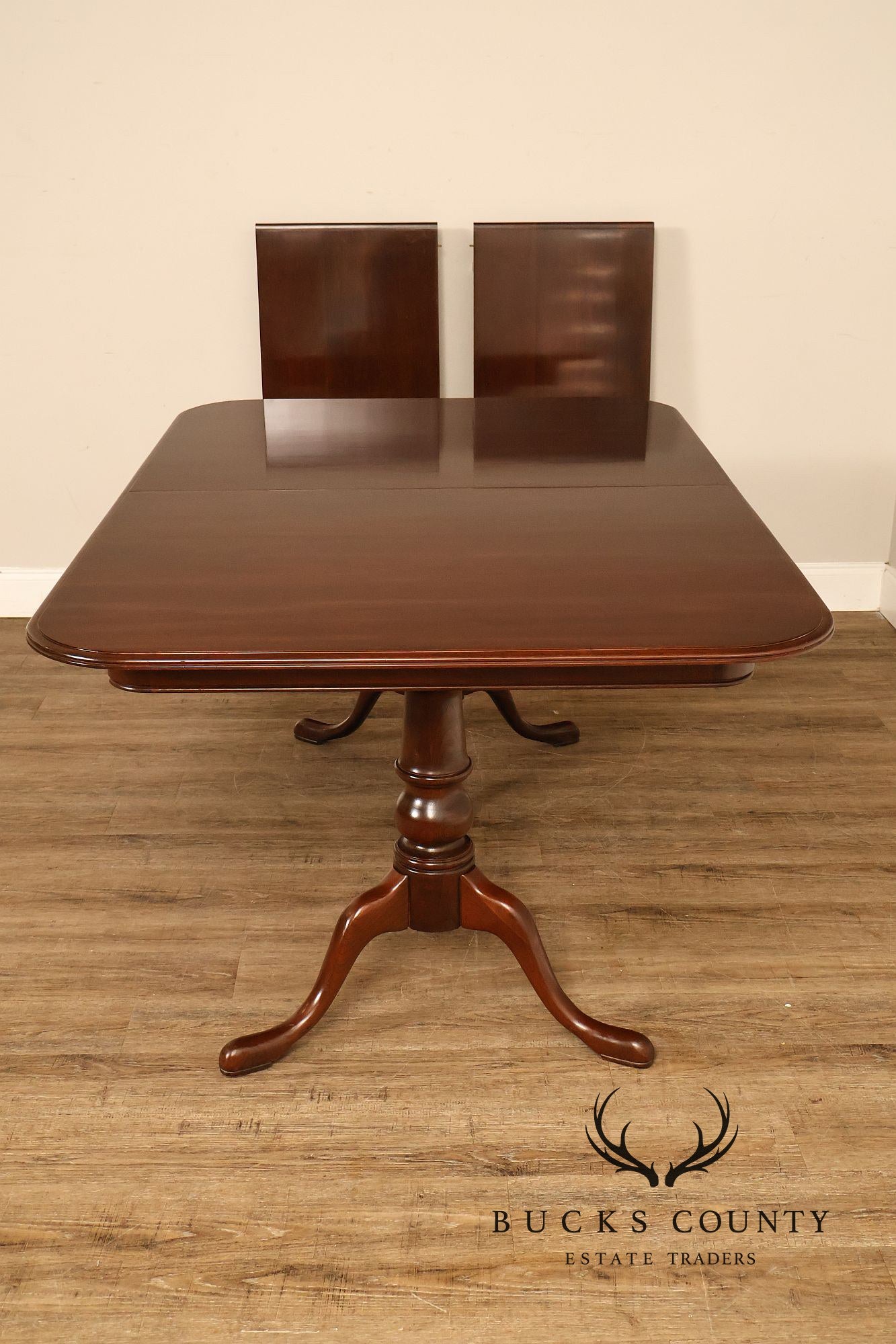 Ethan Allen Georgian Court Queen Anne Style Double Pedestal Cherry Dining Table