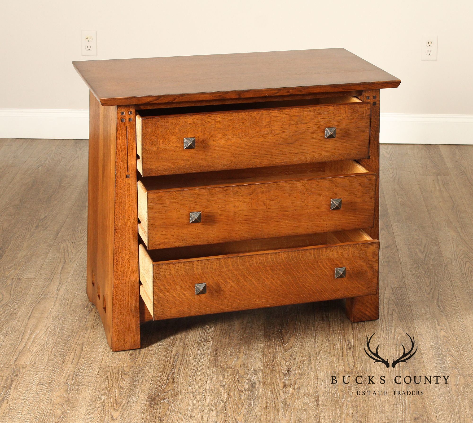 Stickley 'Highlands' Pair of Three Drawer Oak Nightstands