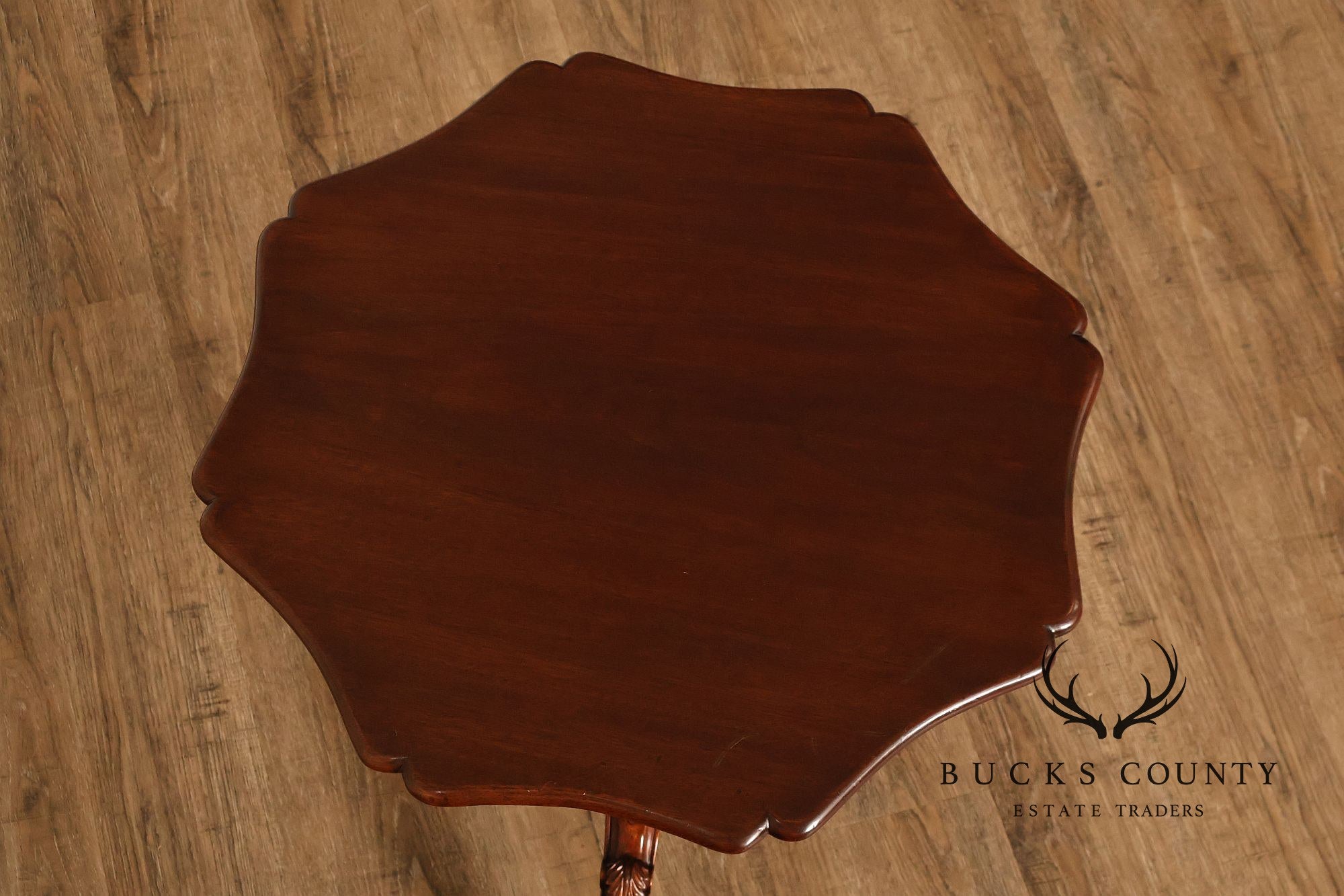 Georgian Style Mahogany Pie Crust Tilt Top Pedestal Table