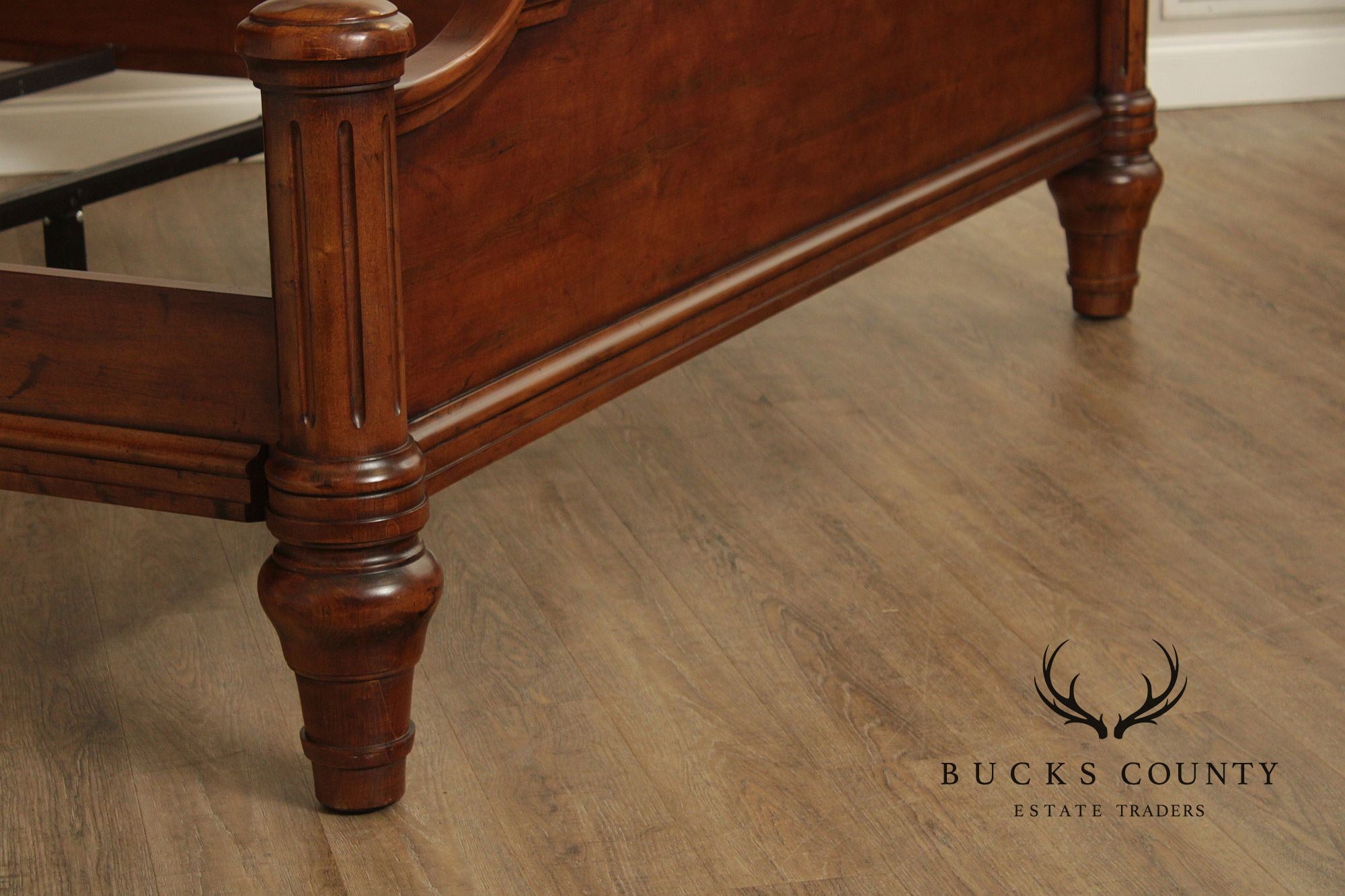 Century Furniture Traditional Cherry Messina King Size Bed