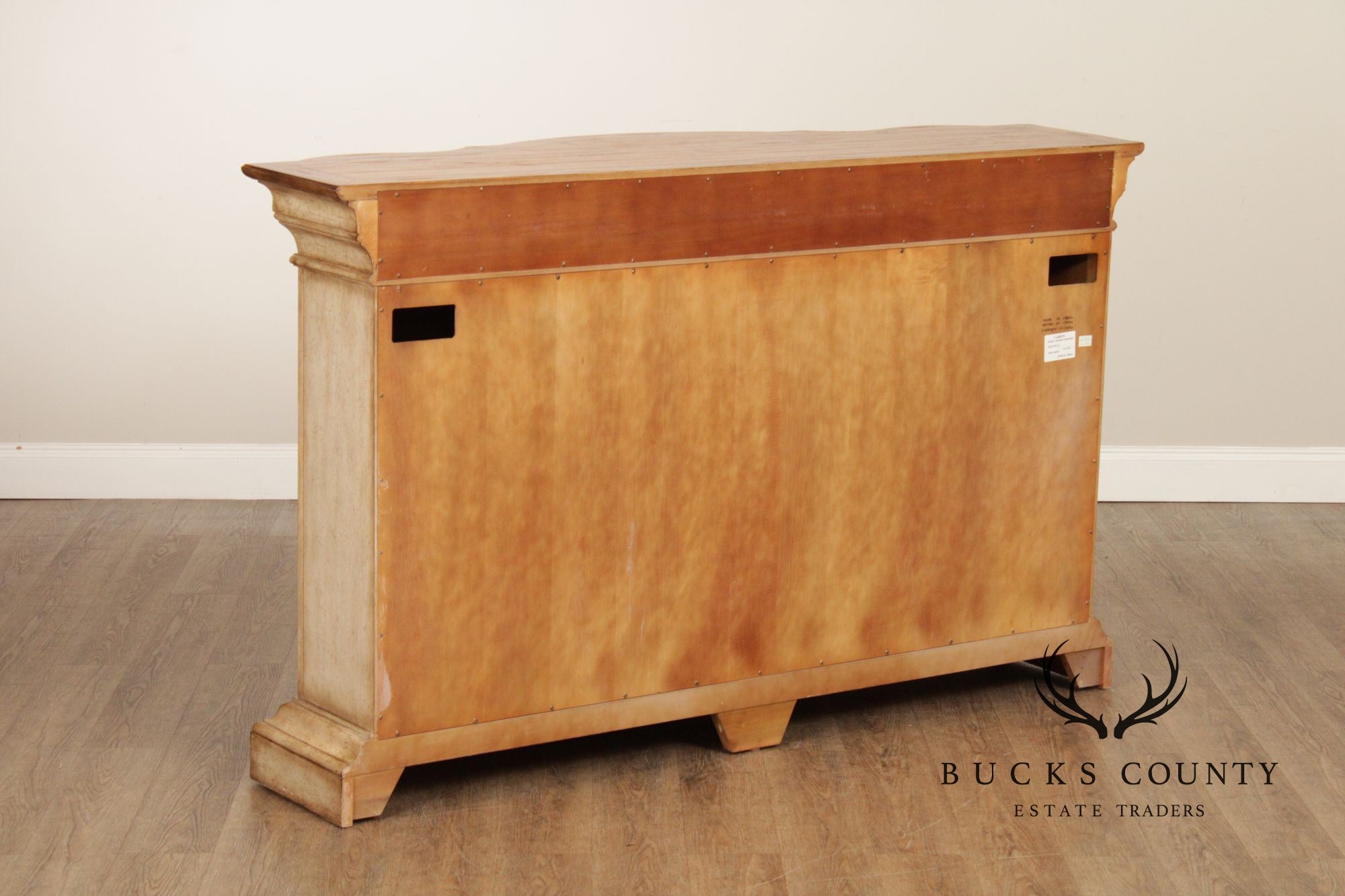Hooker Furniture Grandover 3 Door Shaped Credenza Sideboard