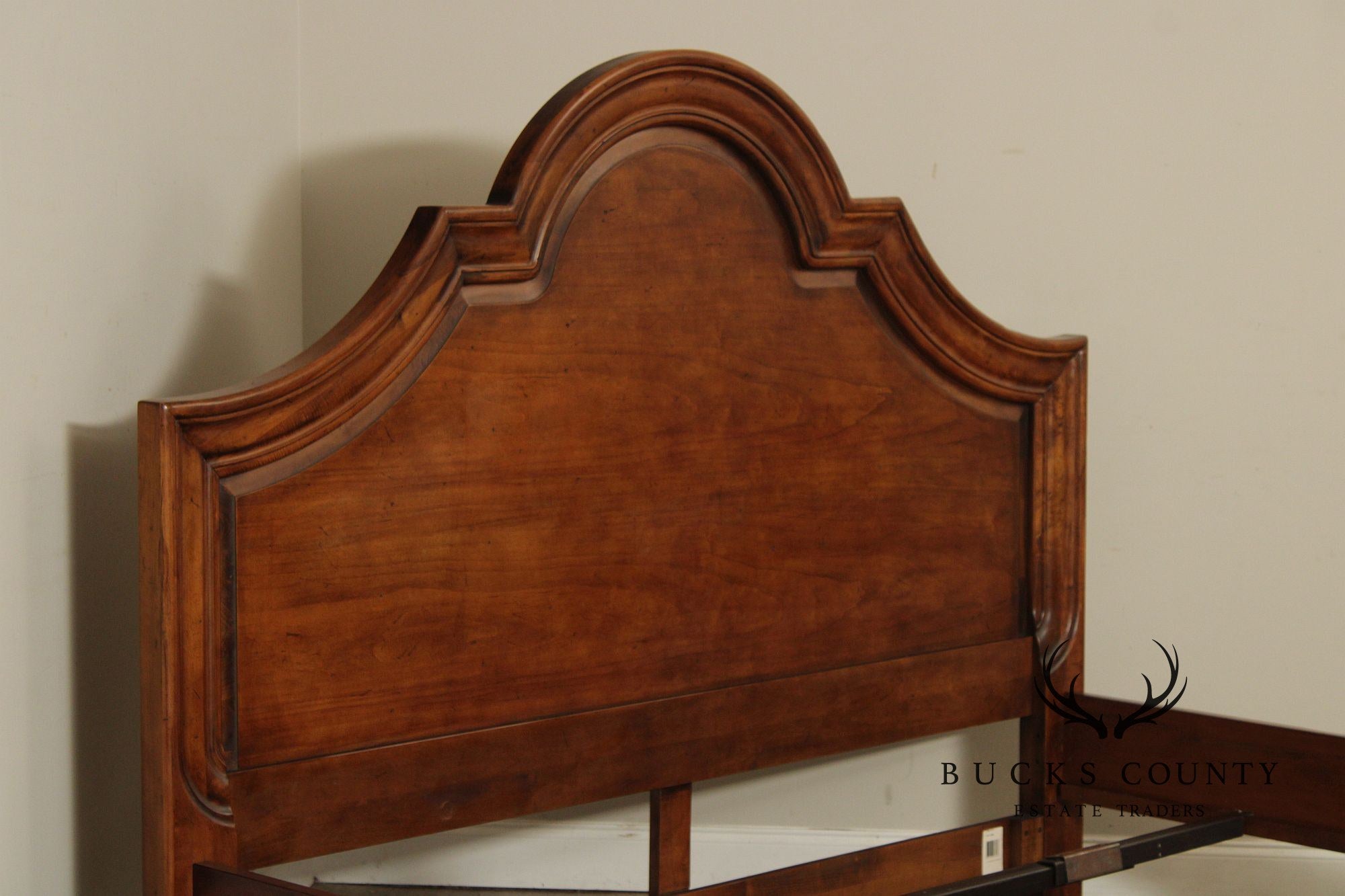 Century Furniture Traditional Cherry Messina King Size Bed