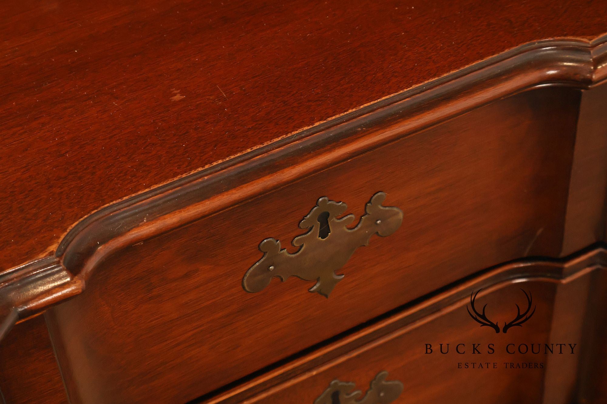 Kindel Chippendale Style Vintage Mahogany Block Front Chest Of Drawers