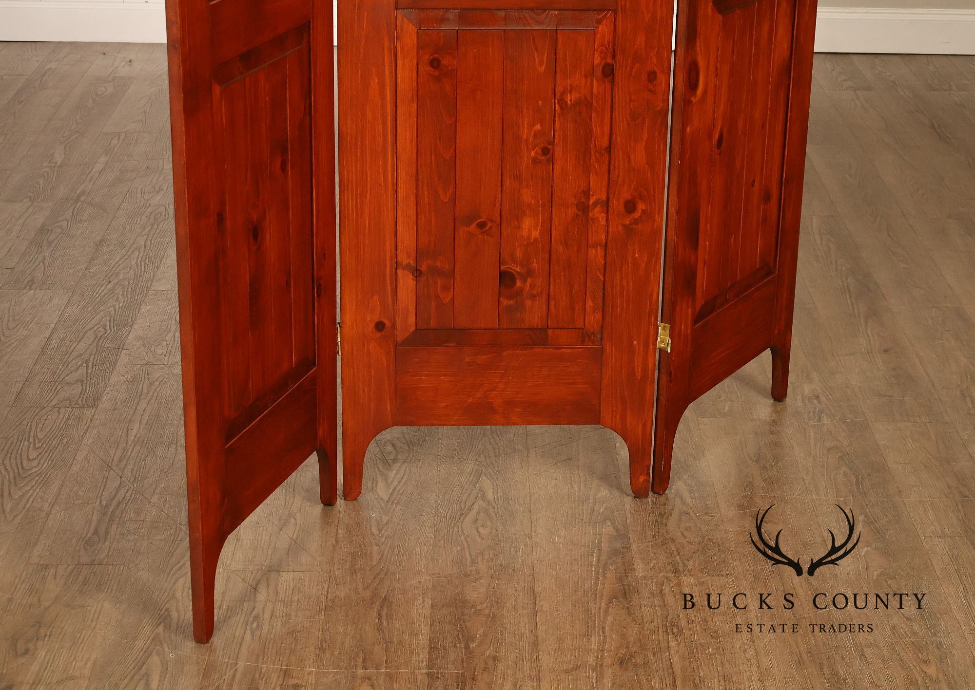 Rustic Colonial Style Pair of Pine Folding Dressing Screens