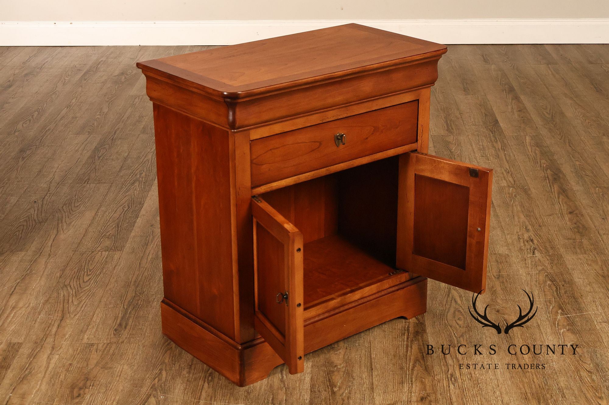 National Mt. Airy Louis Philippe Style Pair of Cherry Nightstands