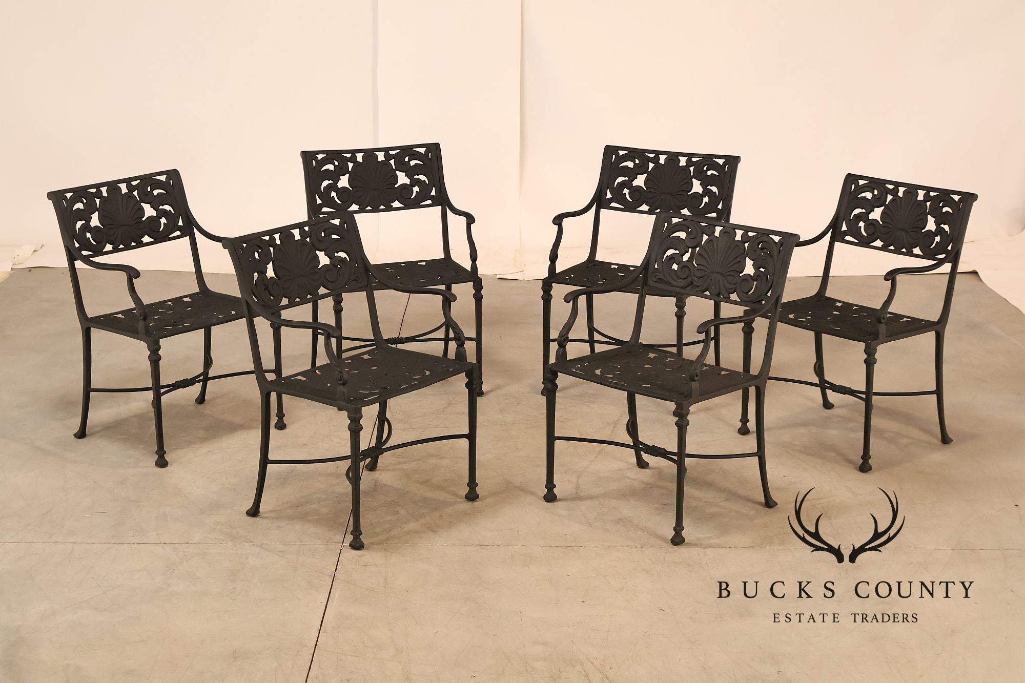 Cast Aluminum Outdoor Dining Set With Pierced Decoration